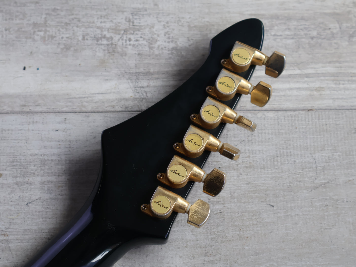 1983 Aria Pro II Japan ZZ Deluxe Explorer (Black/Red)