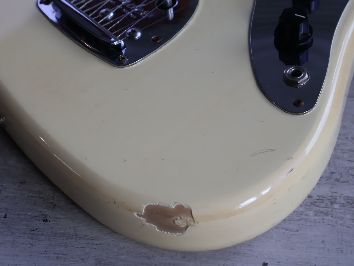 1986 Fender Japan "E Series" JG66-75 '66 Reissue Jaguar (Vintage White)