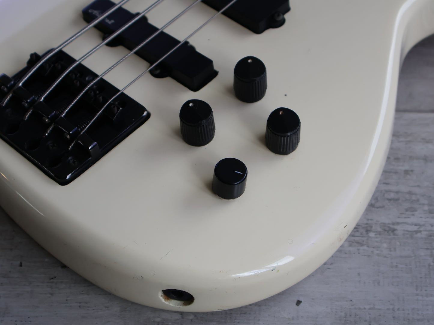 1990's Aria Pro II IGB-65 Integra Bass (White)