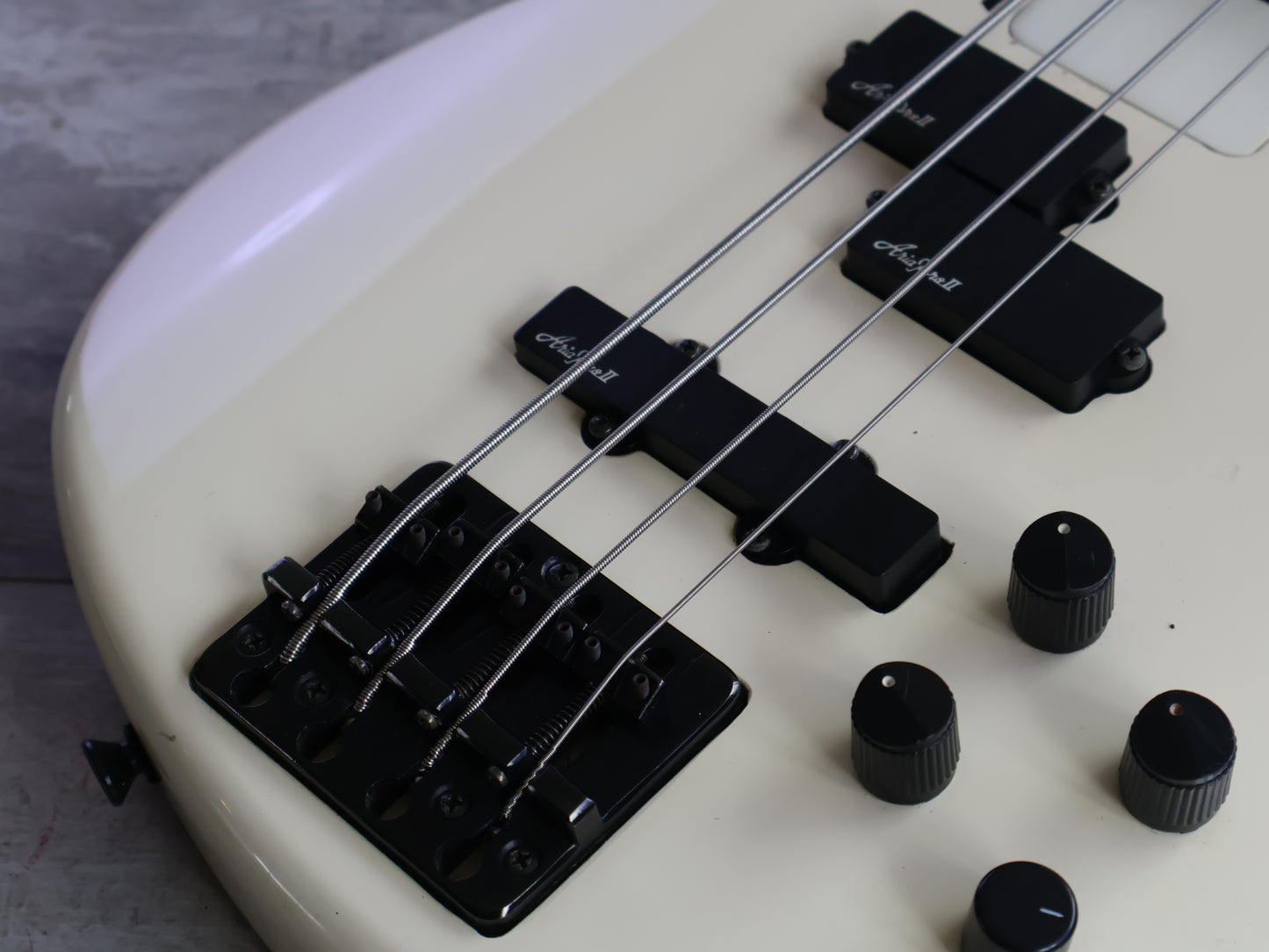 1990's Aria Pro II IGB-65 Integra Bass (White)