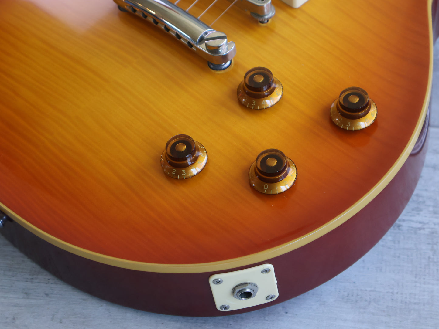 2005 Edwards Japan (by ESP) E-LP-108LTS Les Paul Standard (Sunburst)