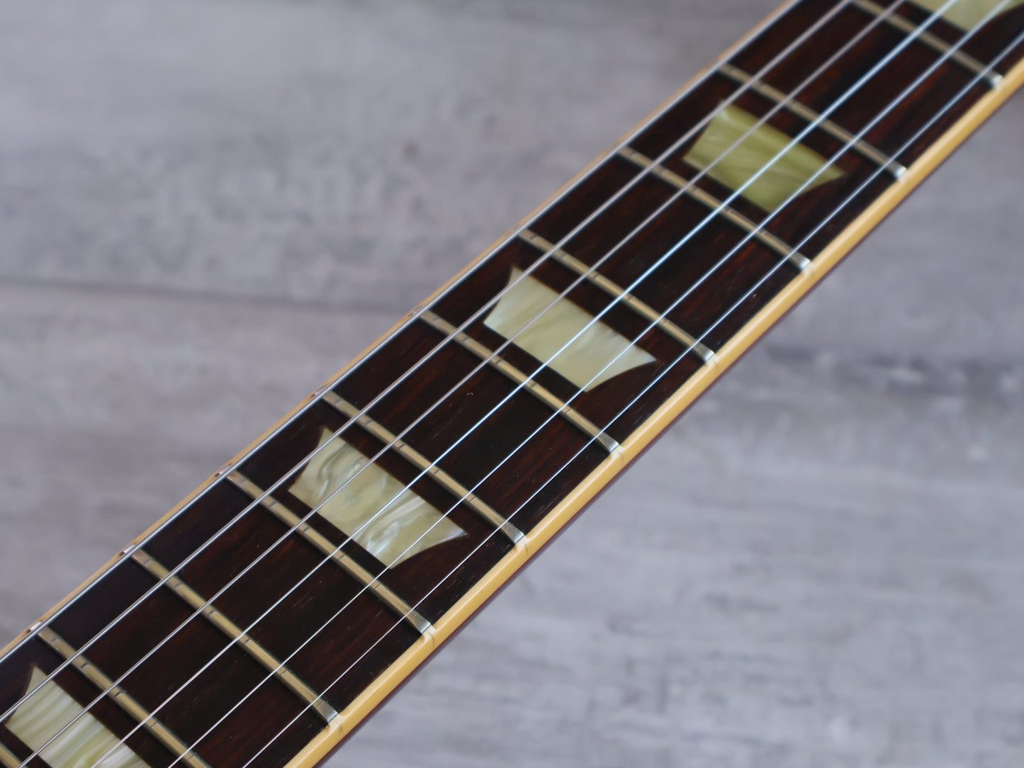 1996 Gibson USA Les Paul Classic Premium Plus (Heritage Cherry Sunburst)