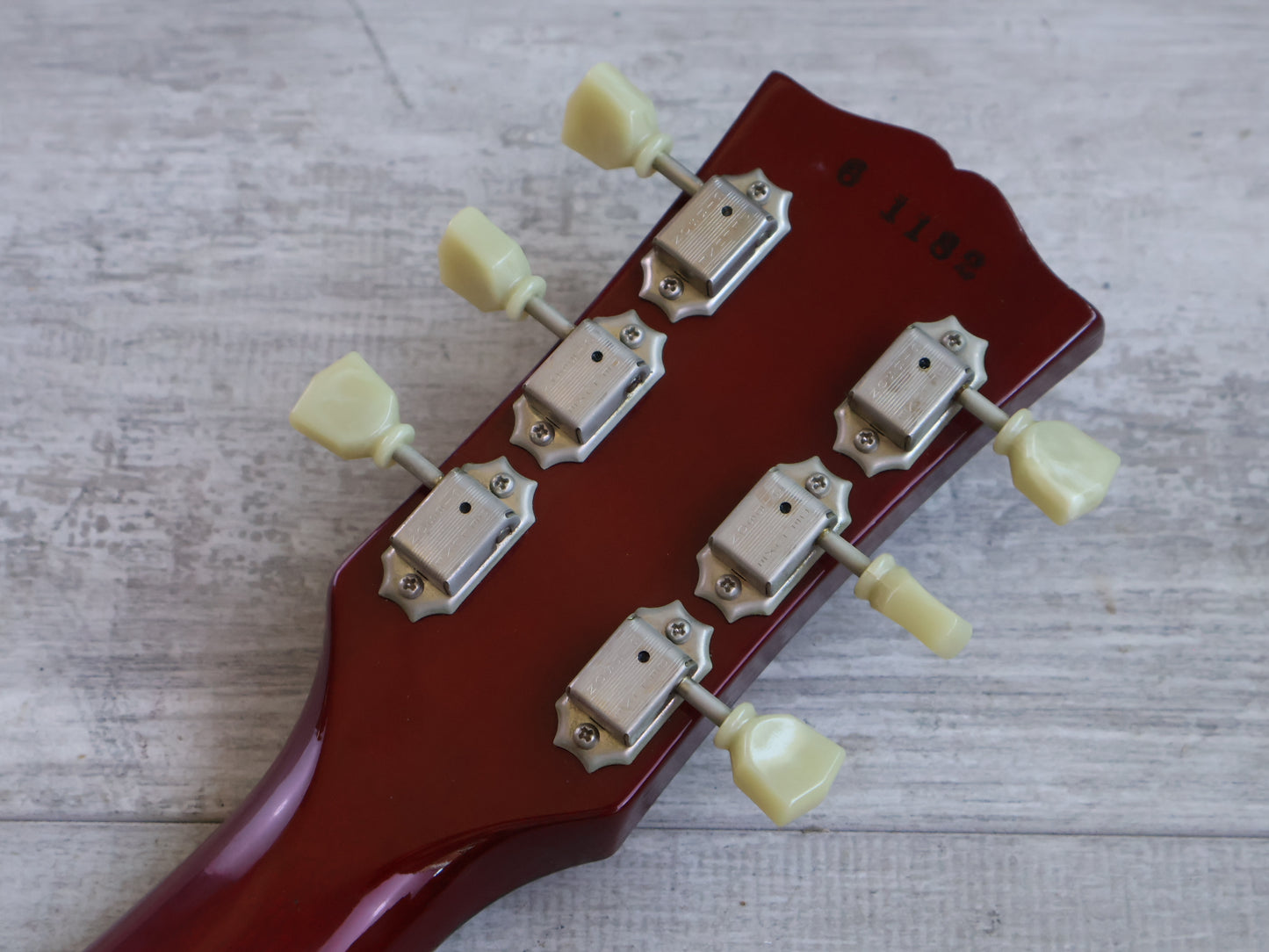 1996 Gibson USA Les Paul Classic Premium Plus (Heritage Cherry Sunburst)