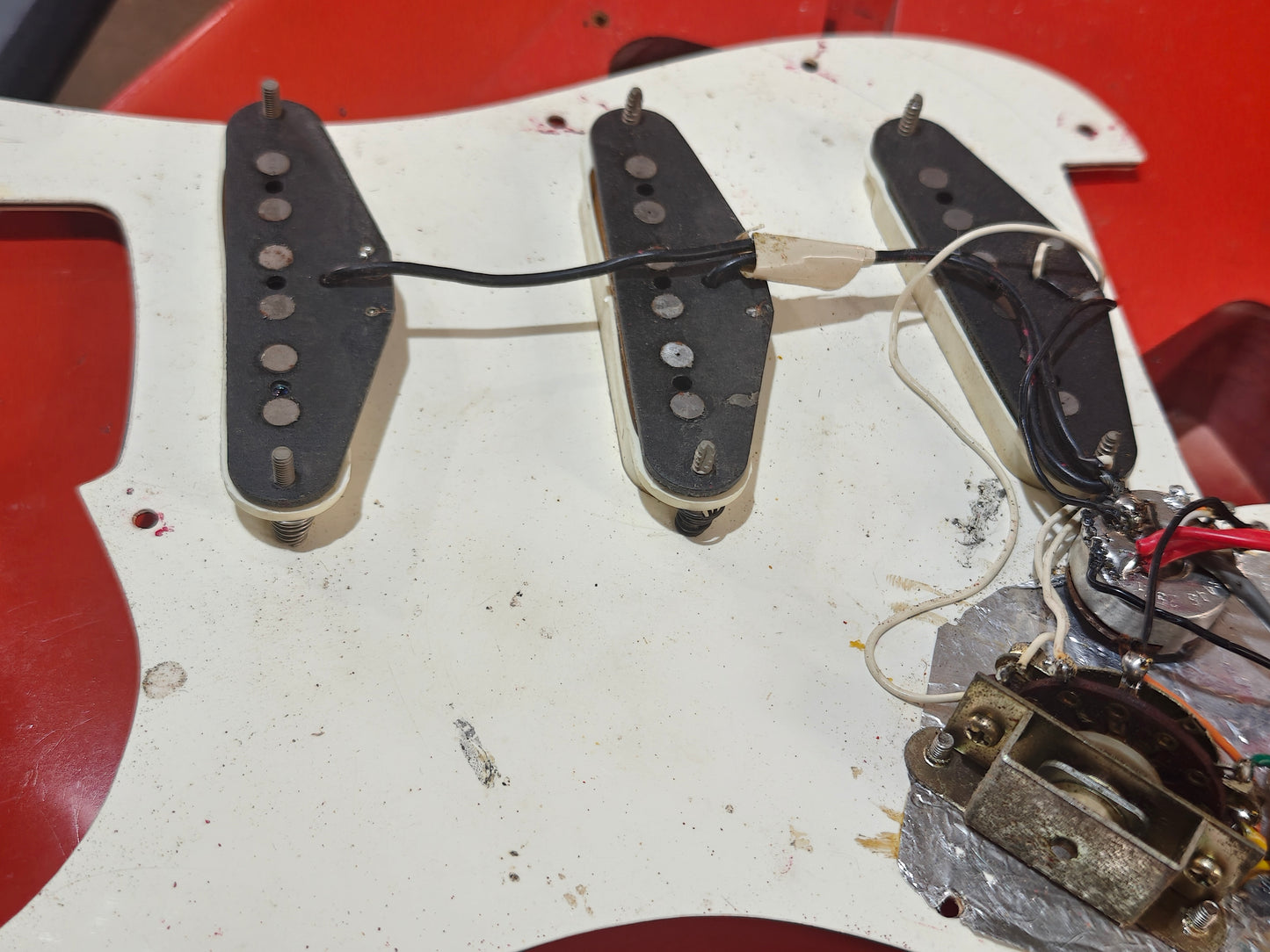 1982 Tokai ST-80 Springy Sound '54 Reissue Stratocaster (Fiesta Red)