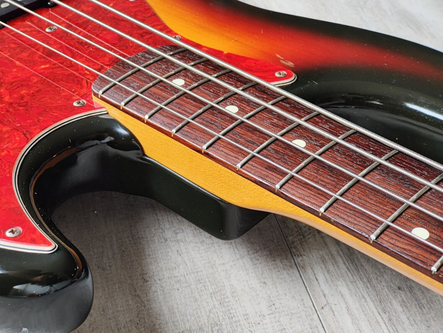 1993 Fender Japan (by Fujigen) JB62-58 '62 Reissue Jazz Bass (Sunburst)