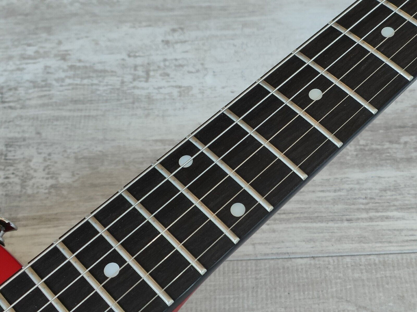 2017 Epiphone Les Paul Studio LT (Heritage Cherry Sunburst)