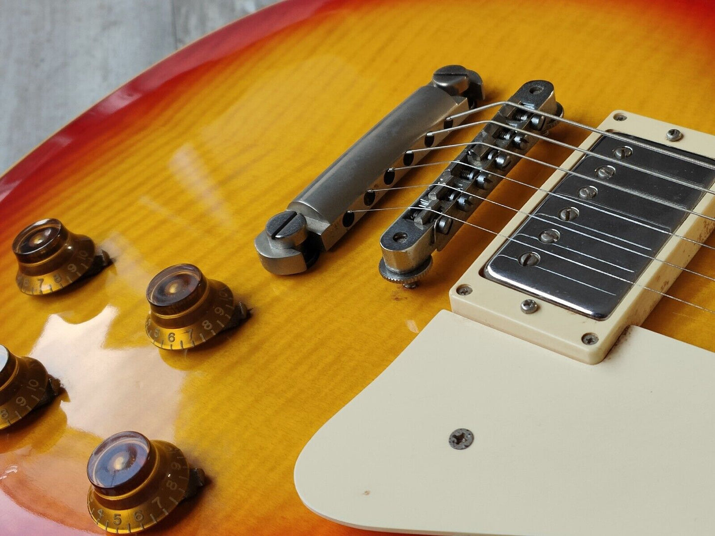 1984 Tokai Japan Love Rock TLS80 Custom Order Les Paul (Cherry Sunburst)