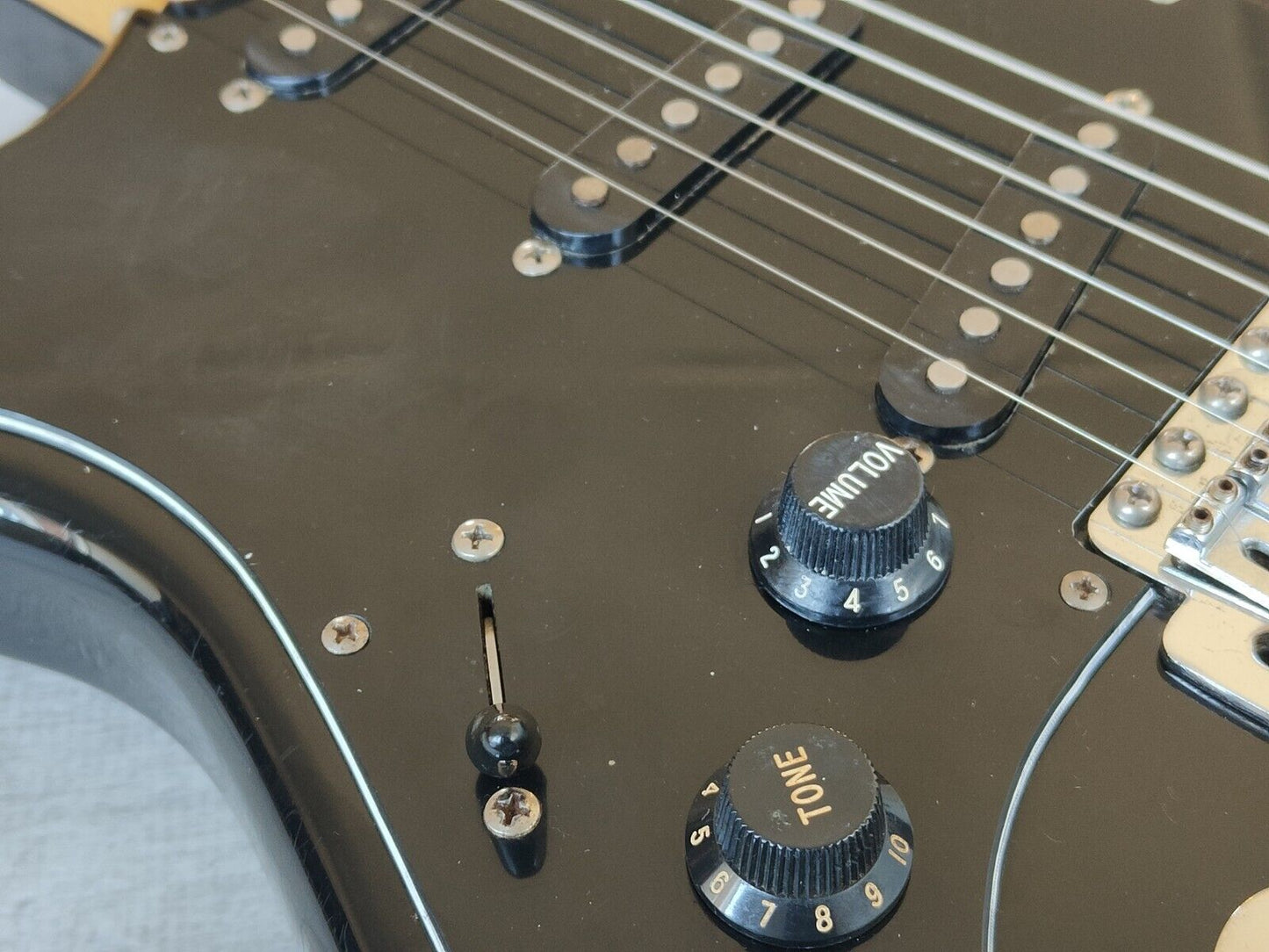 1986 Fender Japan ST72-55 LH Left Handed '72 Reissue Stratocaster (Black)