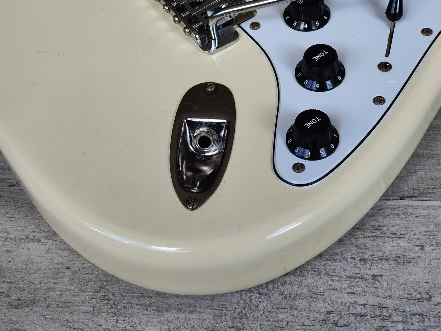 1983 Squier Japan JV Series ST501 Contemporary Stratocaster (Olympic White)