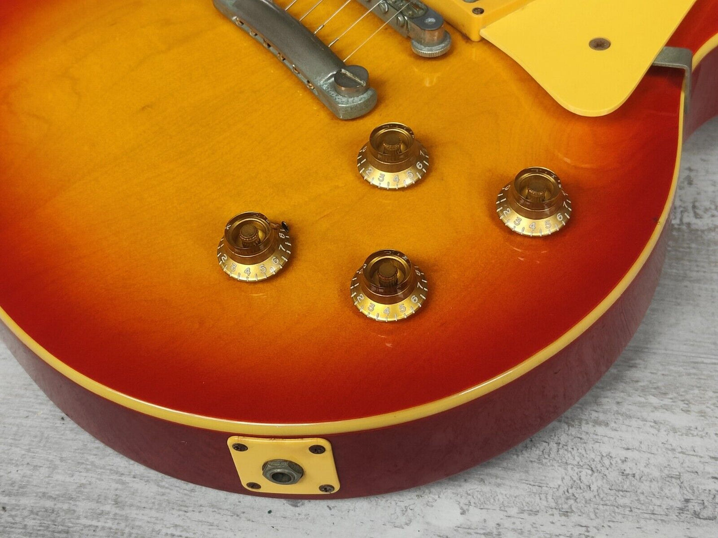 1981 Greco Japan EG-500 Super Power Les Paul Standard (Cherry Sunburst)