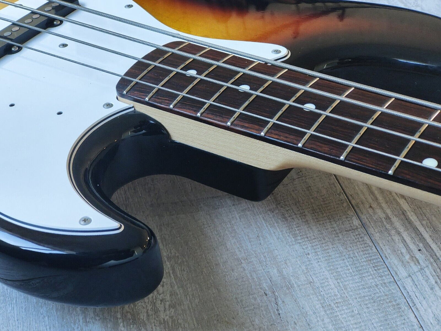 2012 Fender Japan Jazz Bass Standard (Sunburst)