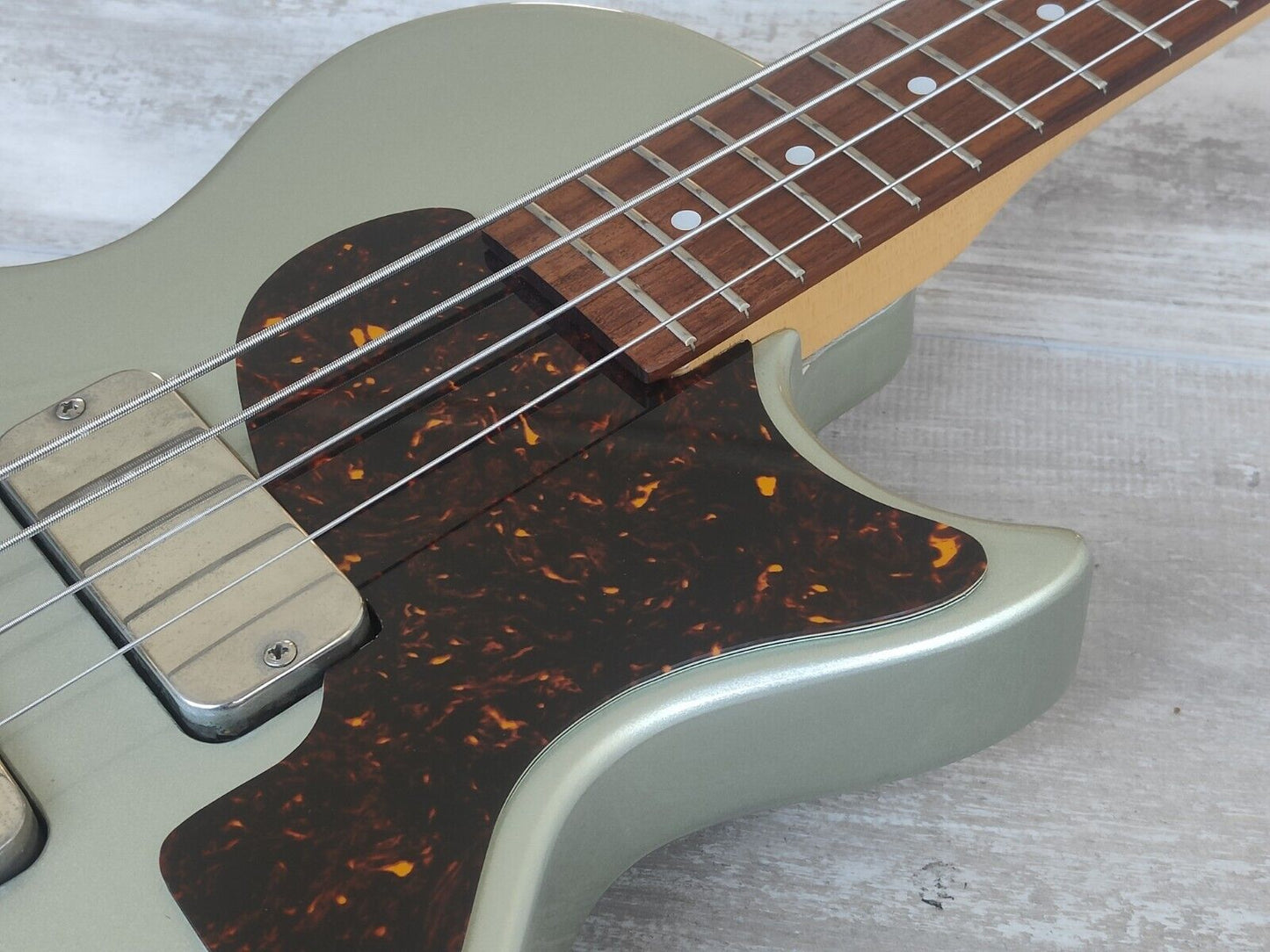 1997 Greco Japan LGB-700 Les Paul Bass (Metallic Silver)
