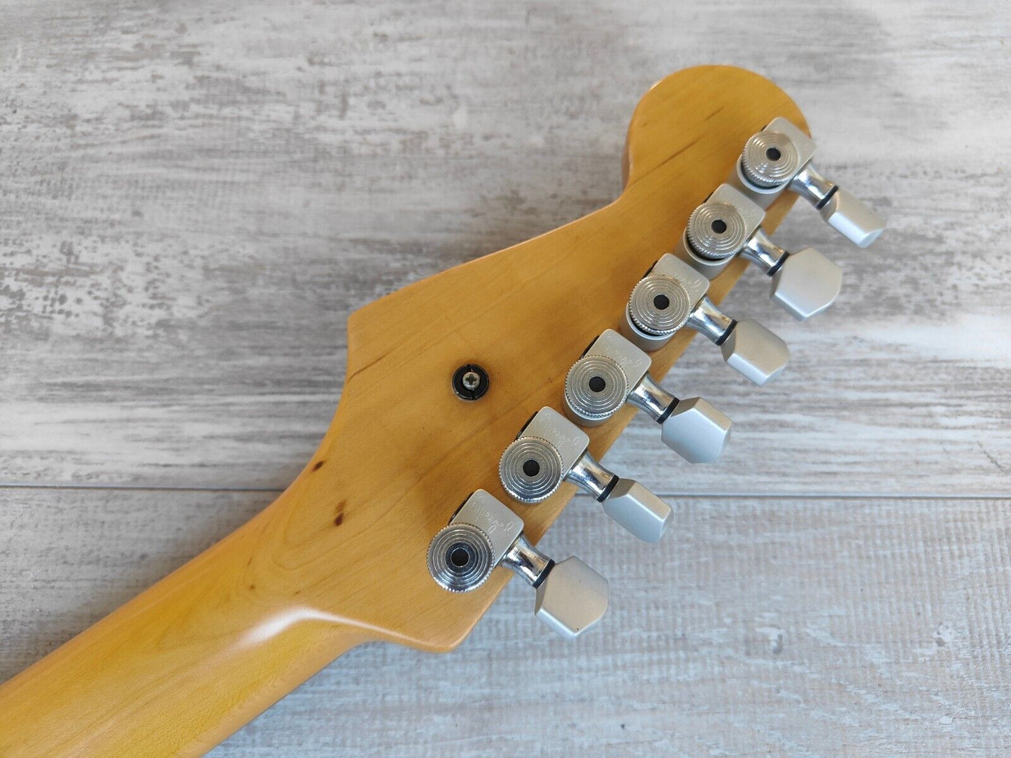 1991 Levinson Blade RH-4-EC HSS Passive Stratocaster (Misty Violet)