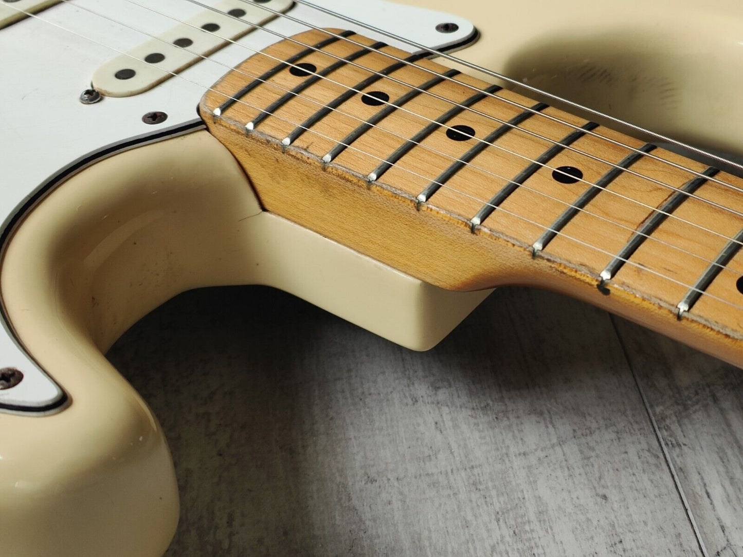 1978 Fernandes Japan FST-70 Vintage Stratocaster (Vintage White)