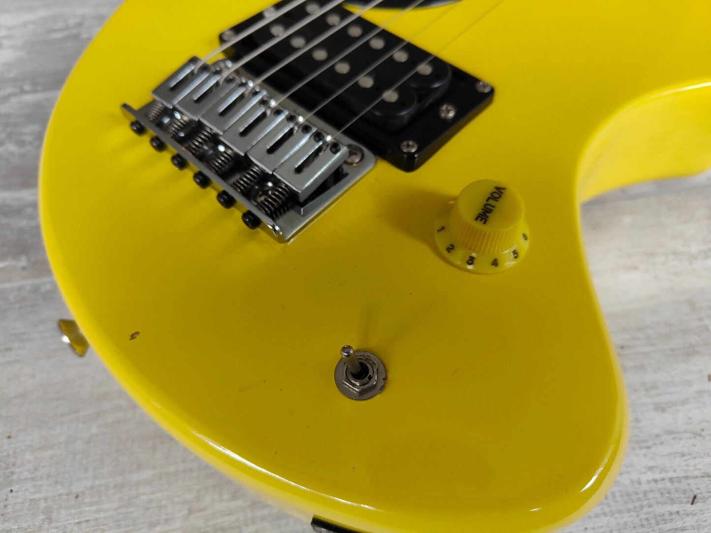 Fernandes ZO-3 Nomad Travel Guitar w/Onboard Speaker/Amplifier