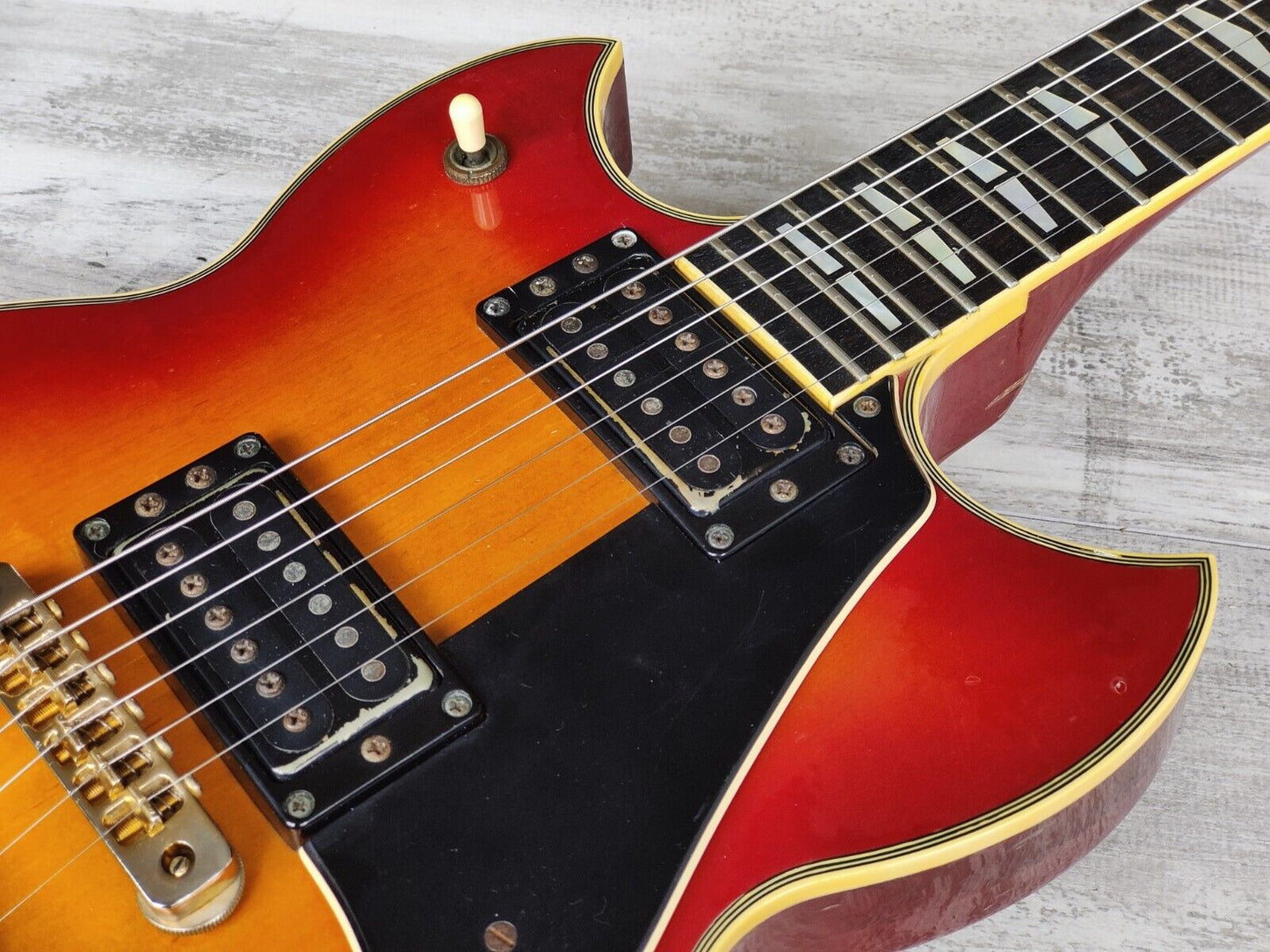 1980 Yamaha Japan SG-1000 Double Cutaway (Cherry Sunburst)