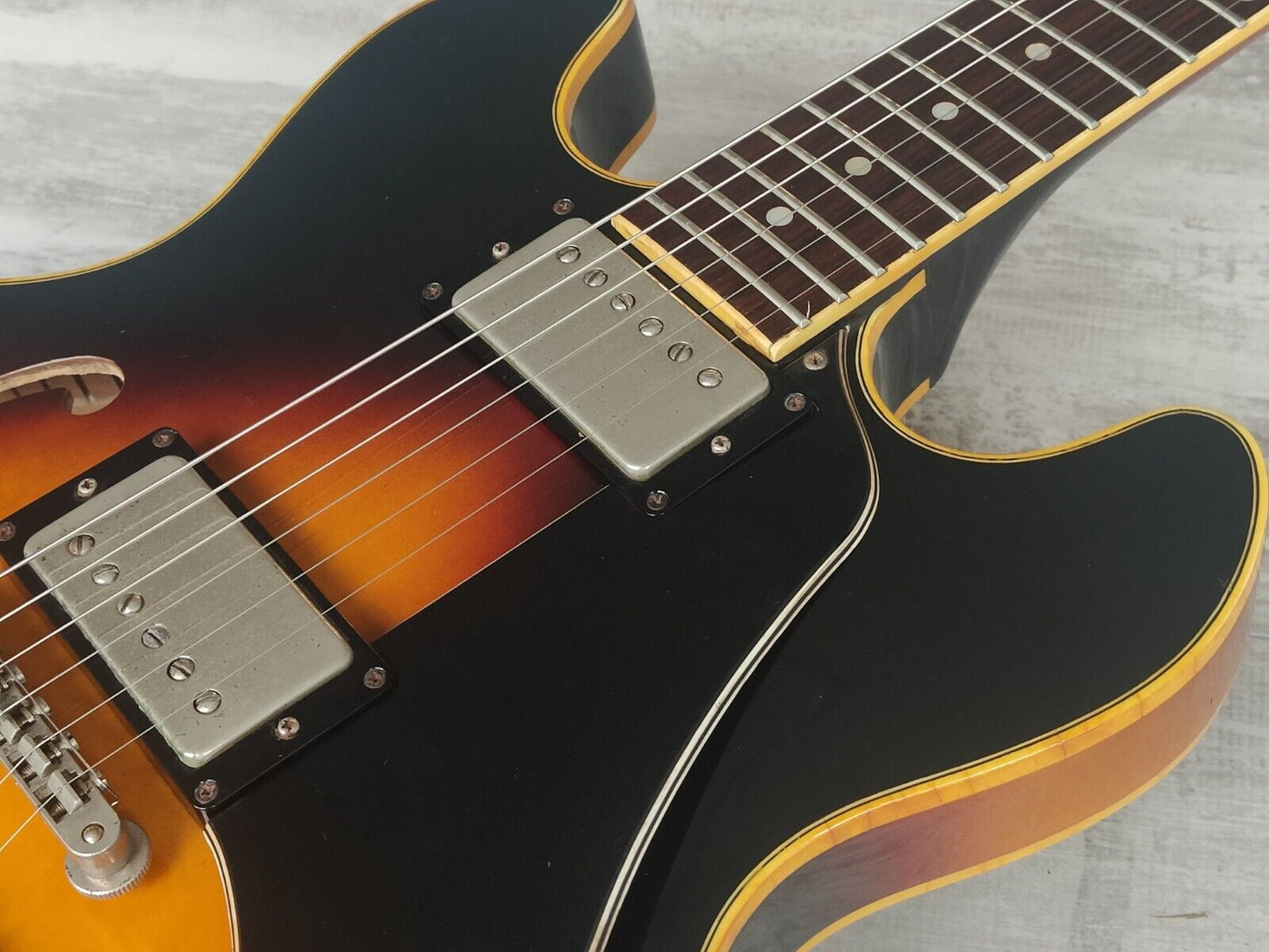 1982 Greco Japan SV-600 Super View Semi Hollowbody (Sunburst)