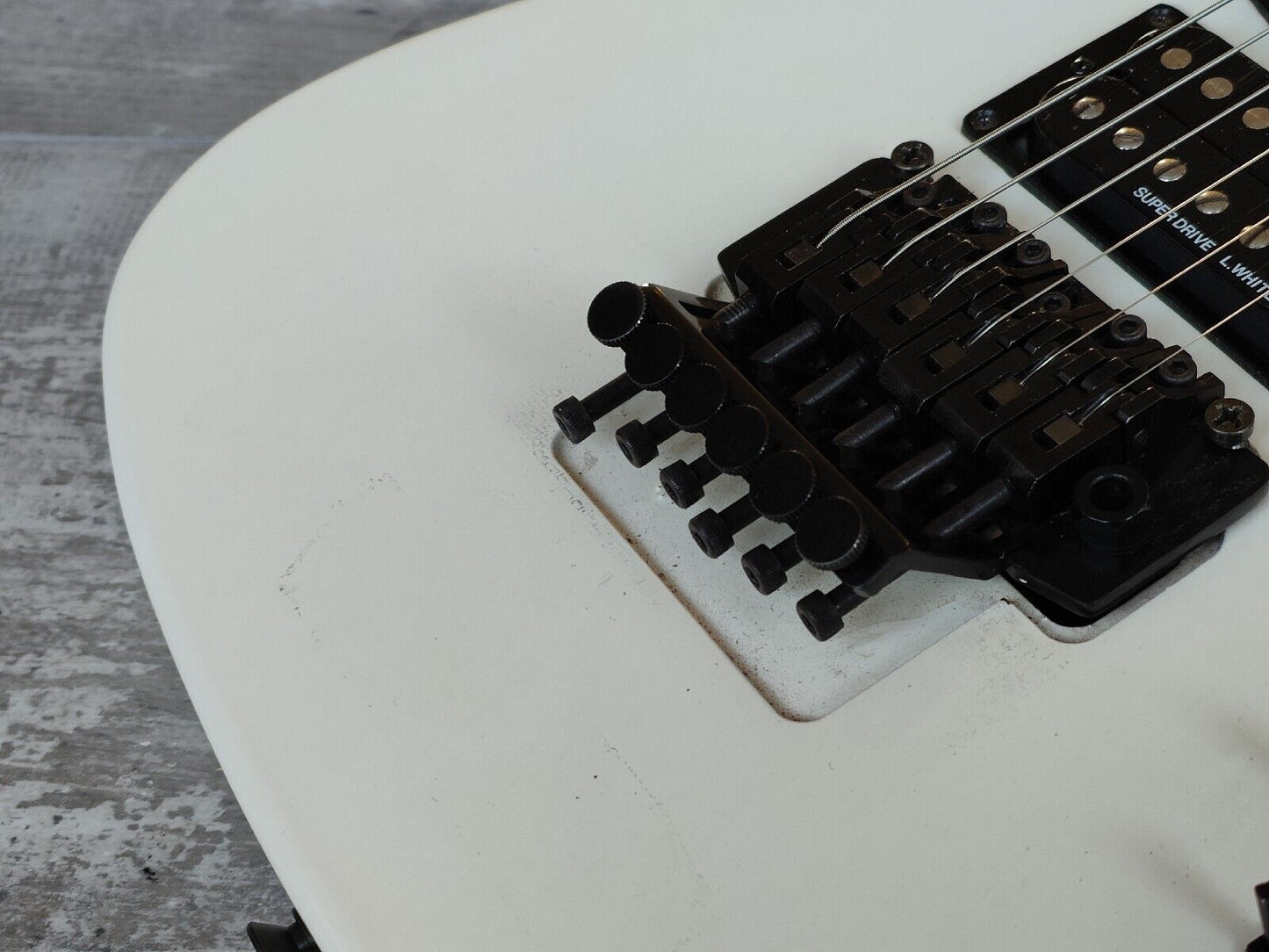 1989 Tokai Japan VC-75 Vivian Campbell Model Rand-Style Superstrat (White)