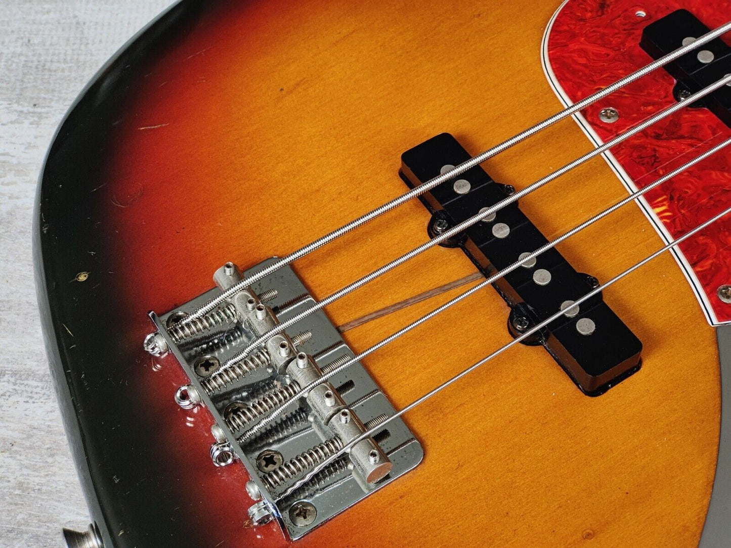 1993 Fender Japan (by Fujigen) JB62-58 '62 Reissue Jazz Bass (Sunburst)