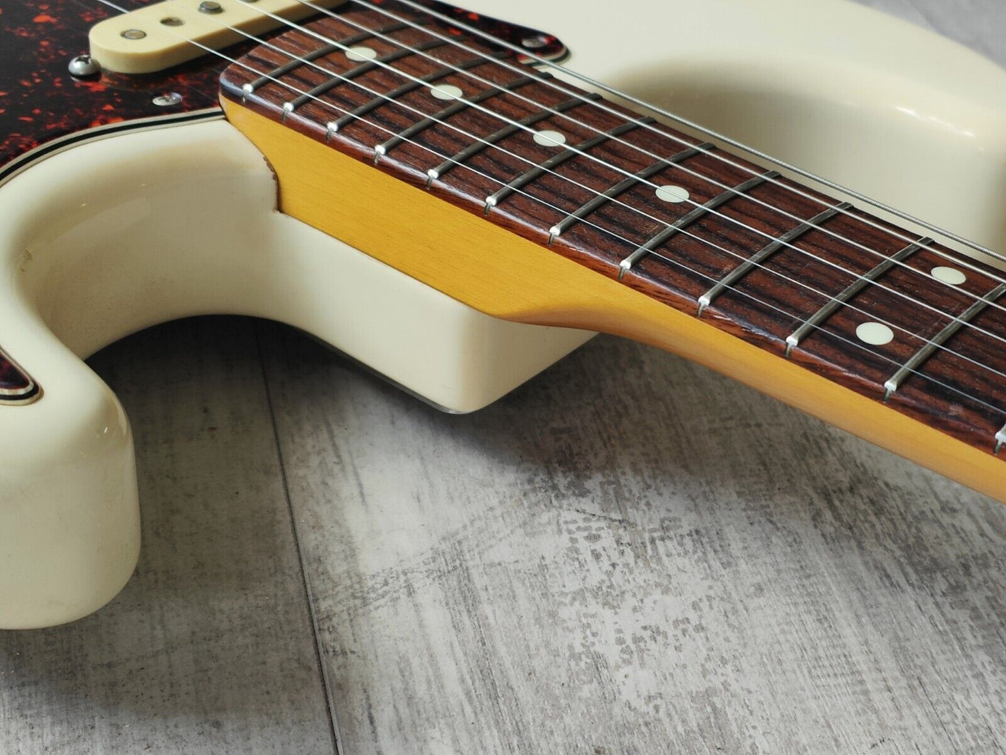 1995 Fender Japan ST62-70 '62 Reissue Stratocaster w/USA Pickups (Olympic White)