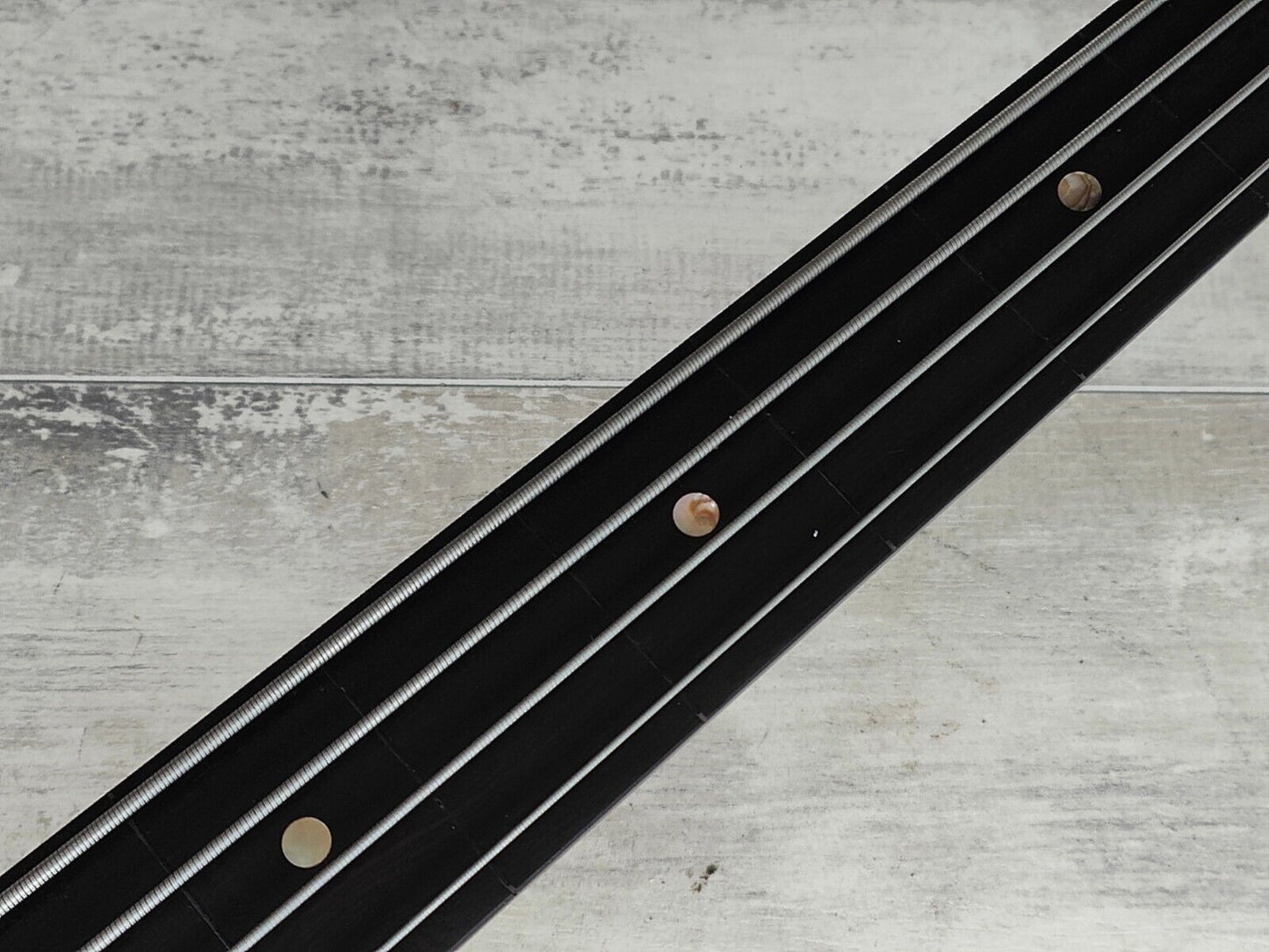 1984 Ibanez Japan MC924 Musician Series Fretless Bass Guitar (Pearl White)