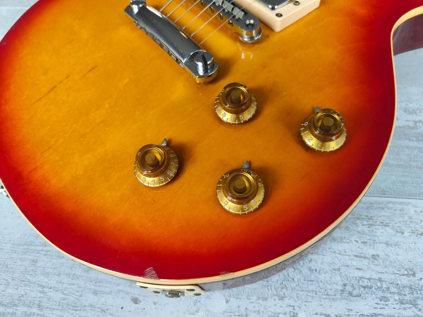 1970's Aria Pro II (Matsumoku) LS-400 Les Paul Standard (Sunburst)