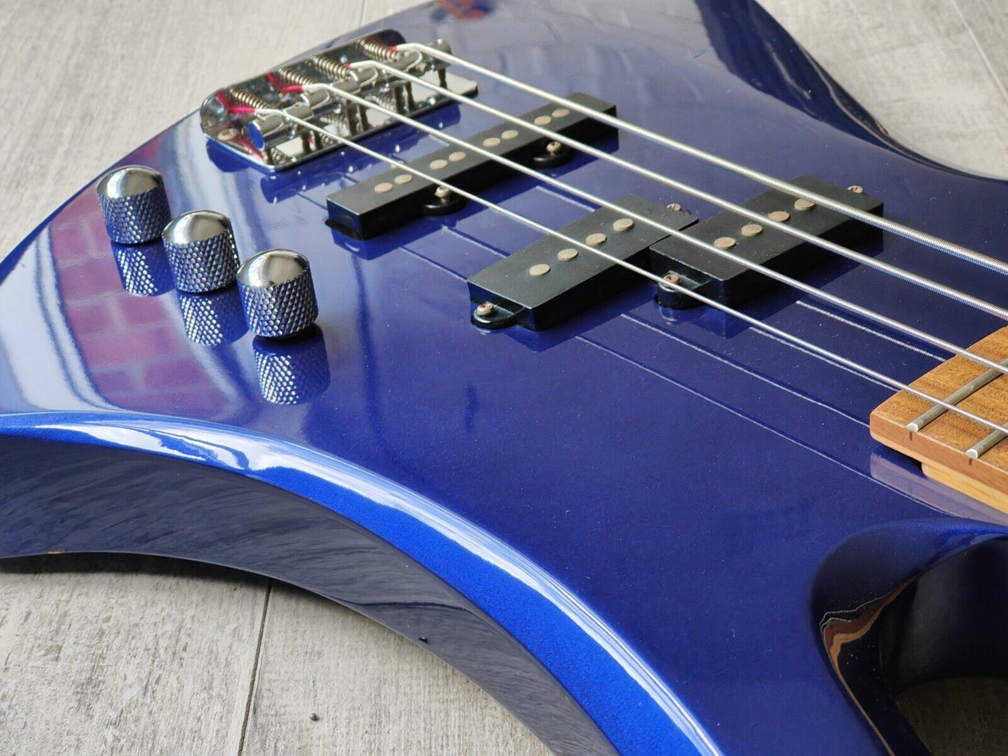 2000's BC Rich Mockingbird Bass (Blue)