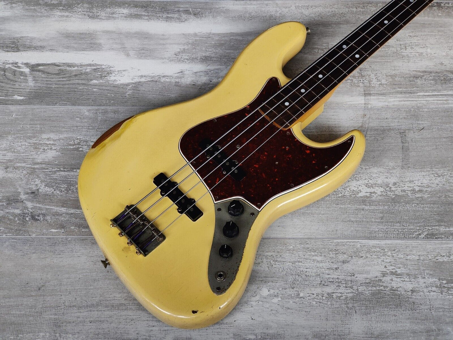 1983 Tokai TJB-70F Fretless Jazz Bass (Aged Olympic White)