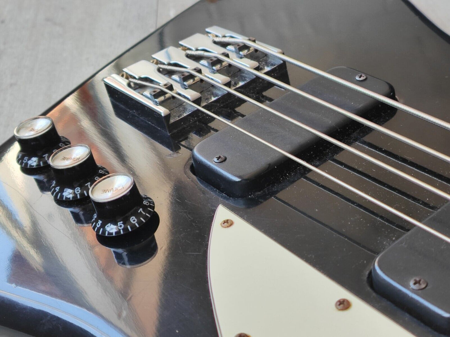 2005 Gibson USA Thunderbird IV Studio Bass (Ebony)