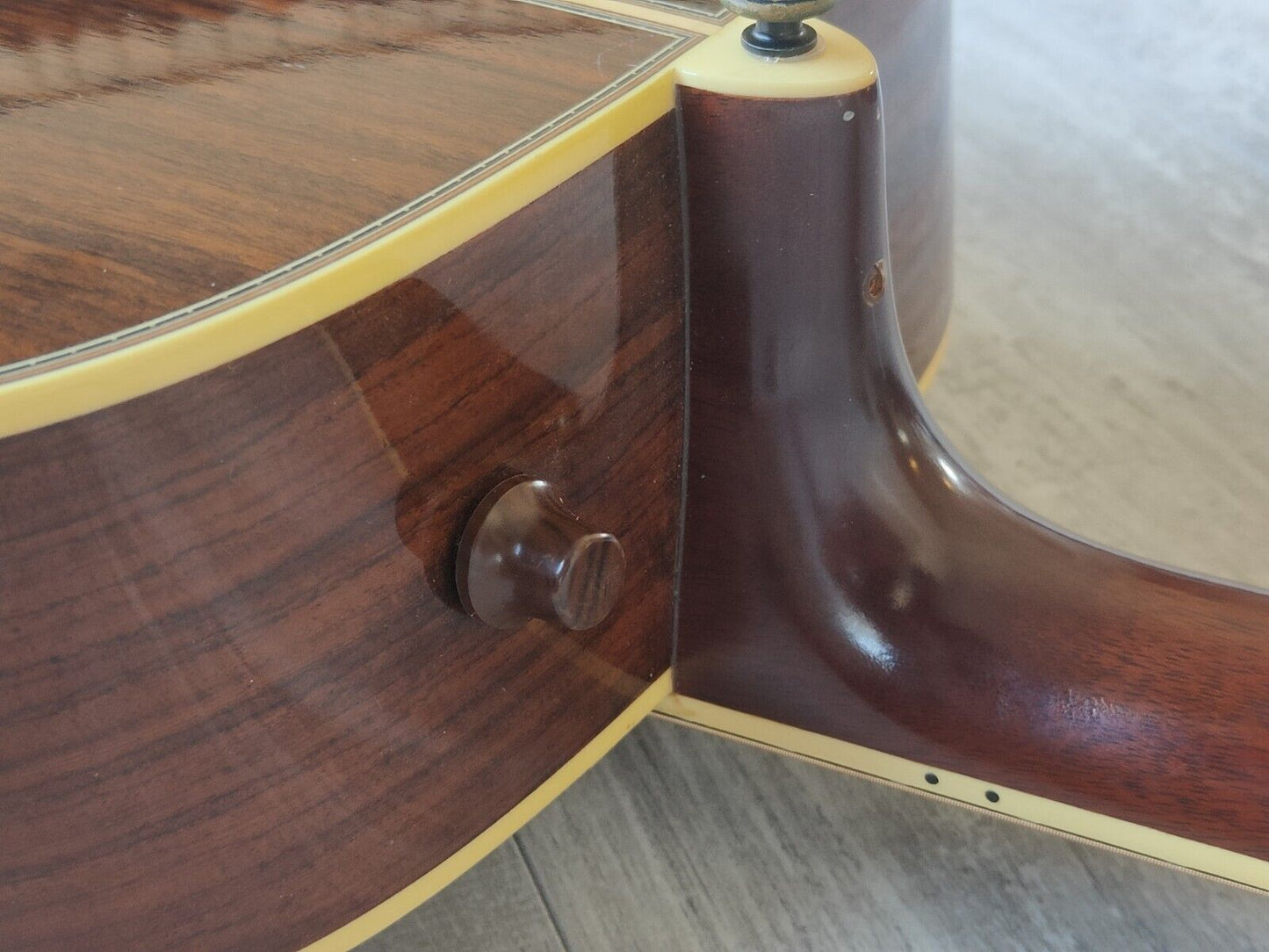 1983 Yamaha LA-37 Japanese Vintage Electric/Acoustic Guitar (Natural)