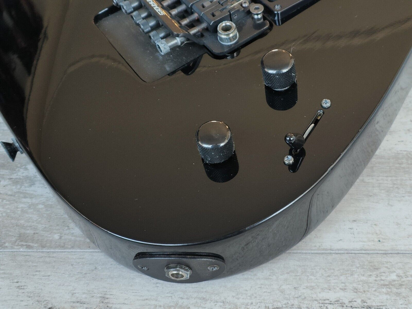 1991 Fernandes Japan FR-65 Revolver Superstrat (Black)