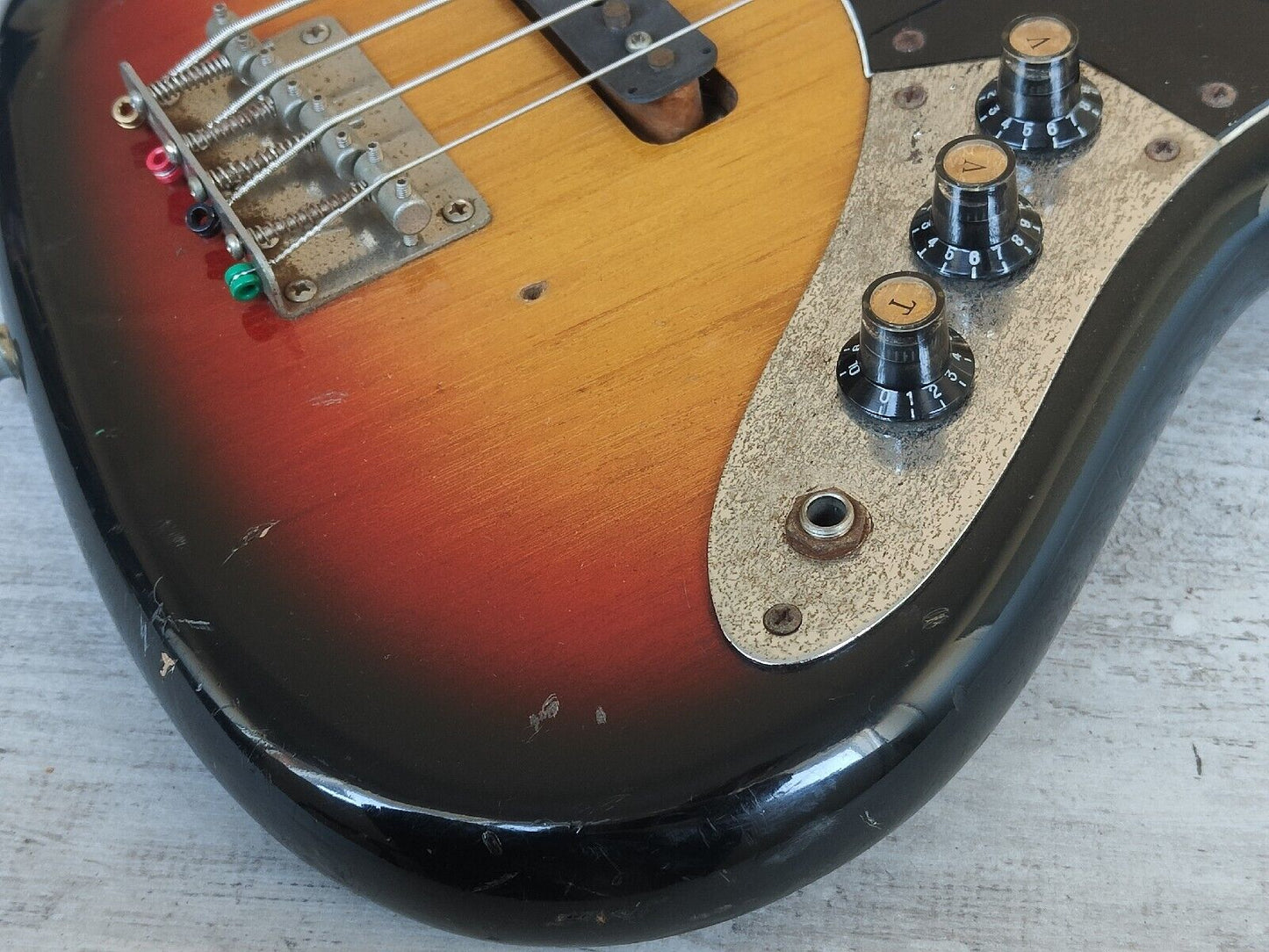 1981 Westminster Japan (Matsumoku) Jazz Bass (Sunburst)