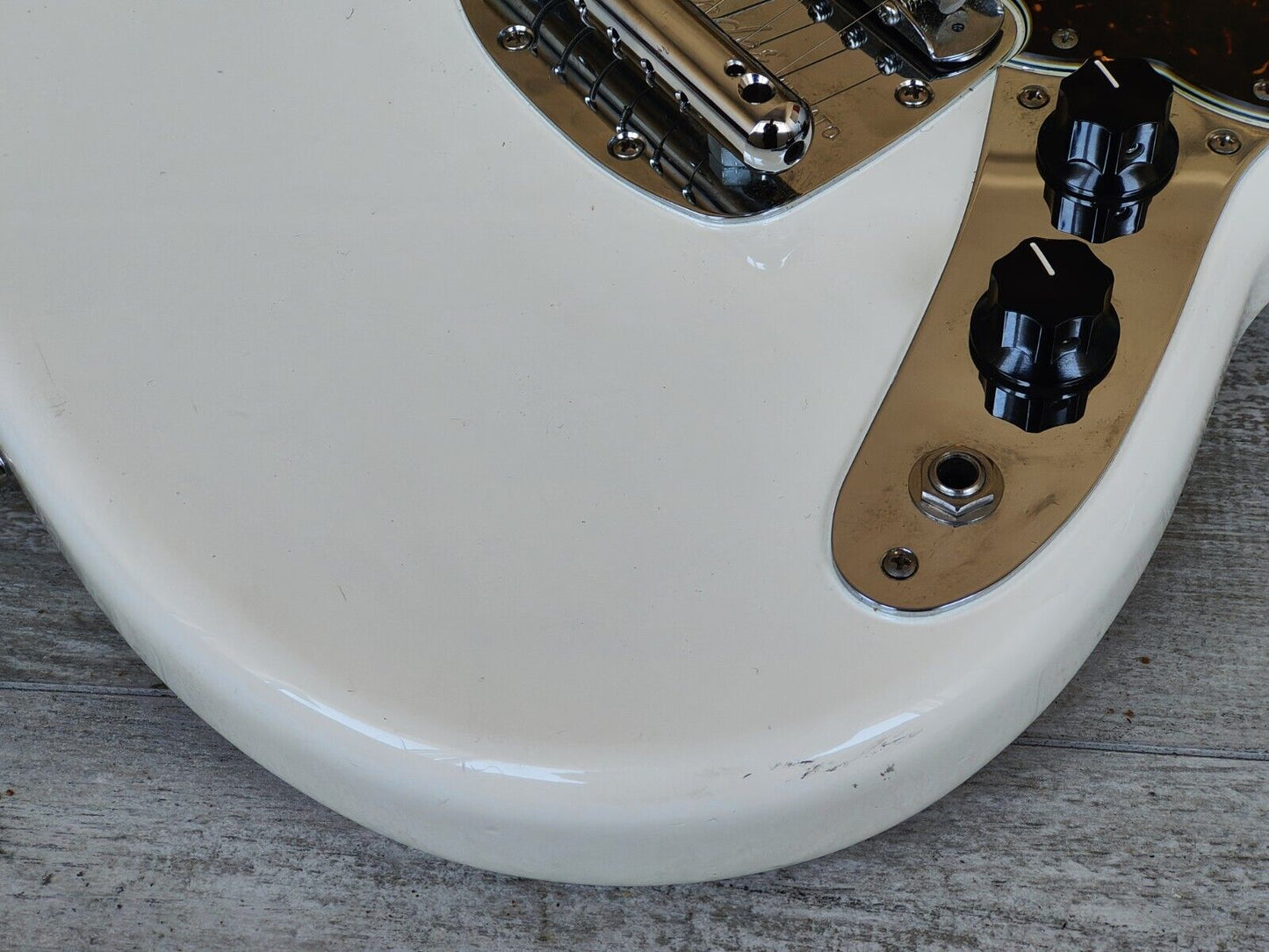 2017 Fender Japan Traditional 60's Mustang (Vintage White)