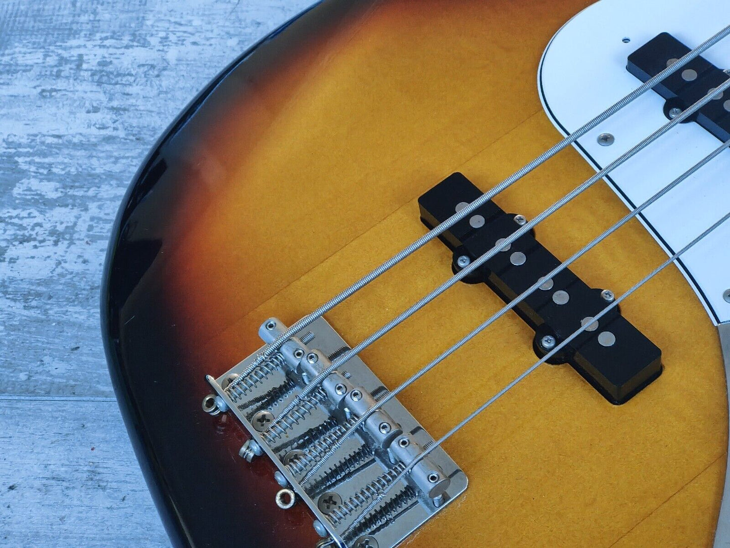 2012 Fender Japan Jazz Bass Standard (Sunburst)