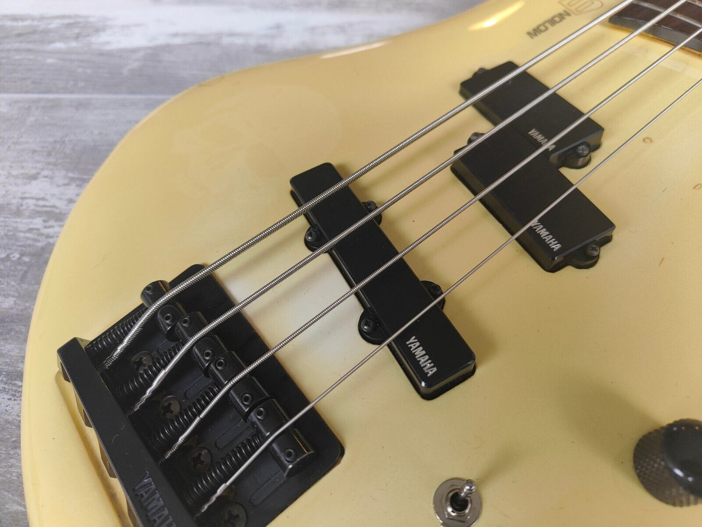 1990's Yamaha Japan Motion B Series Bass (Aged White)