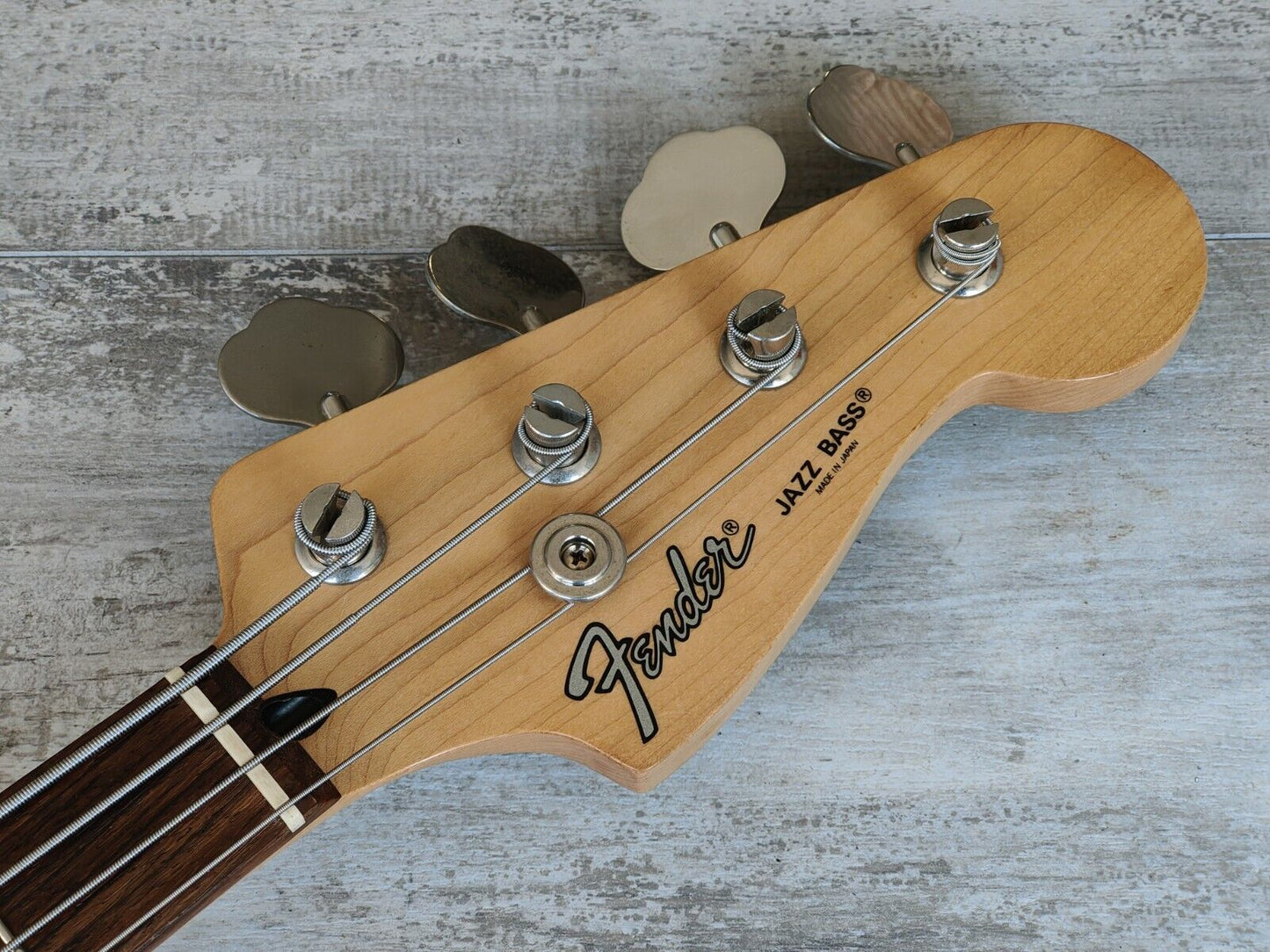 2006 Fender Japan Jazz Bass Standard (Sunburst)