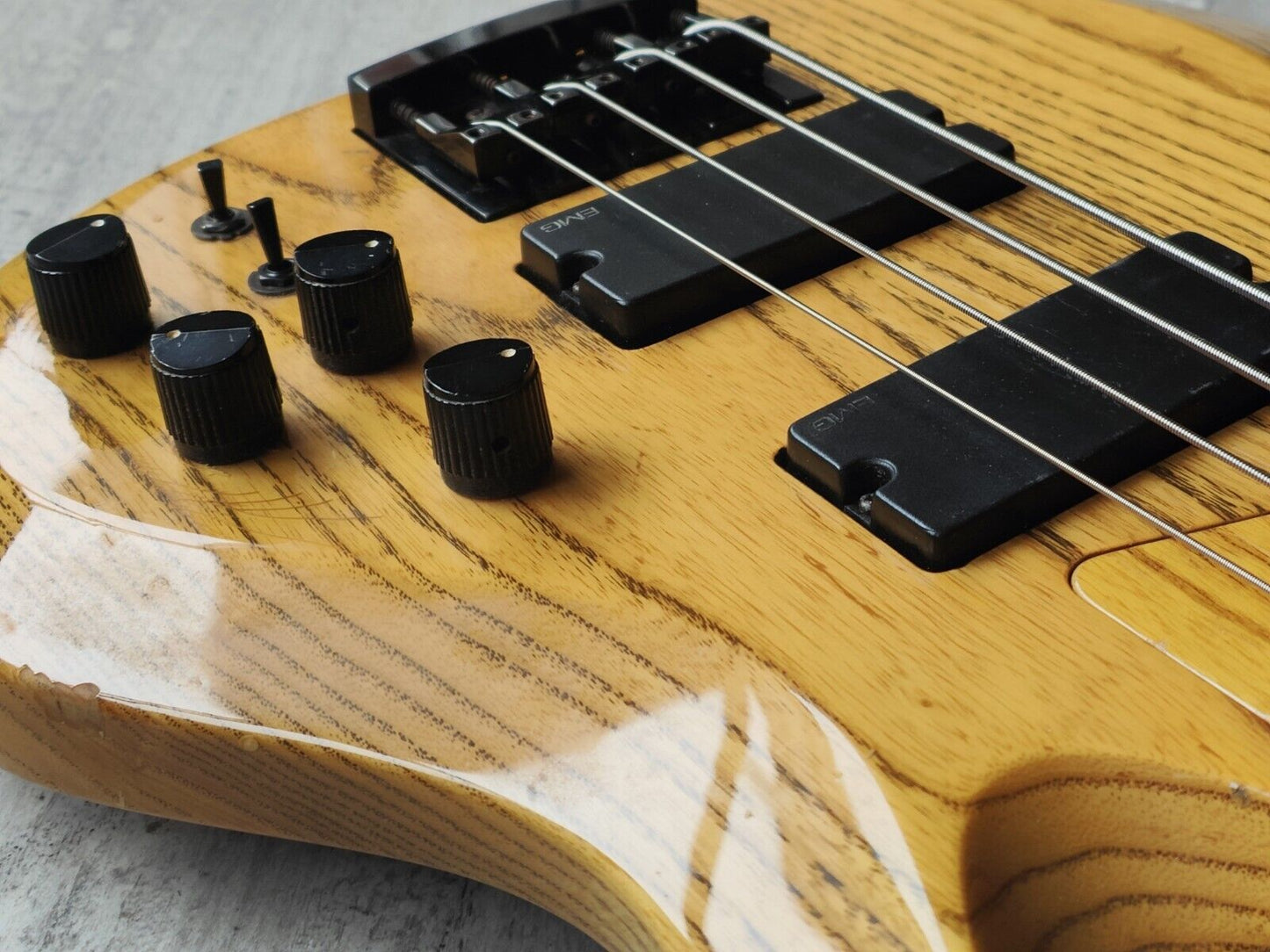 1999 ESP Japan Bottom Line Standard Bass w/EMG's (Natural)