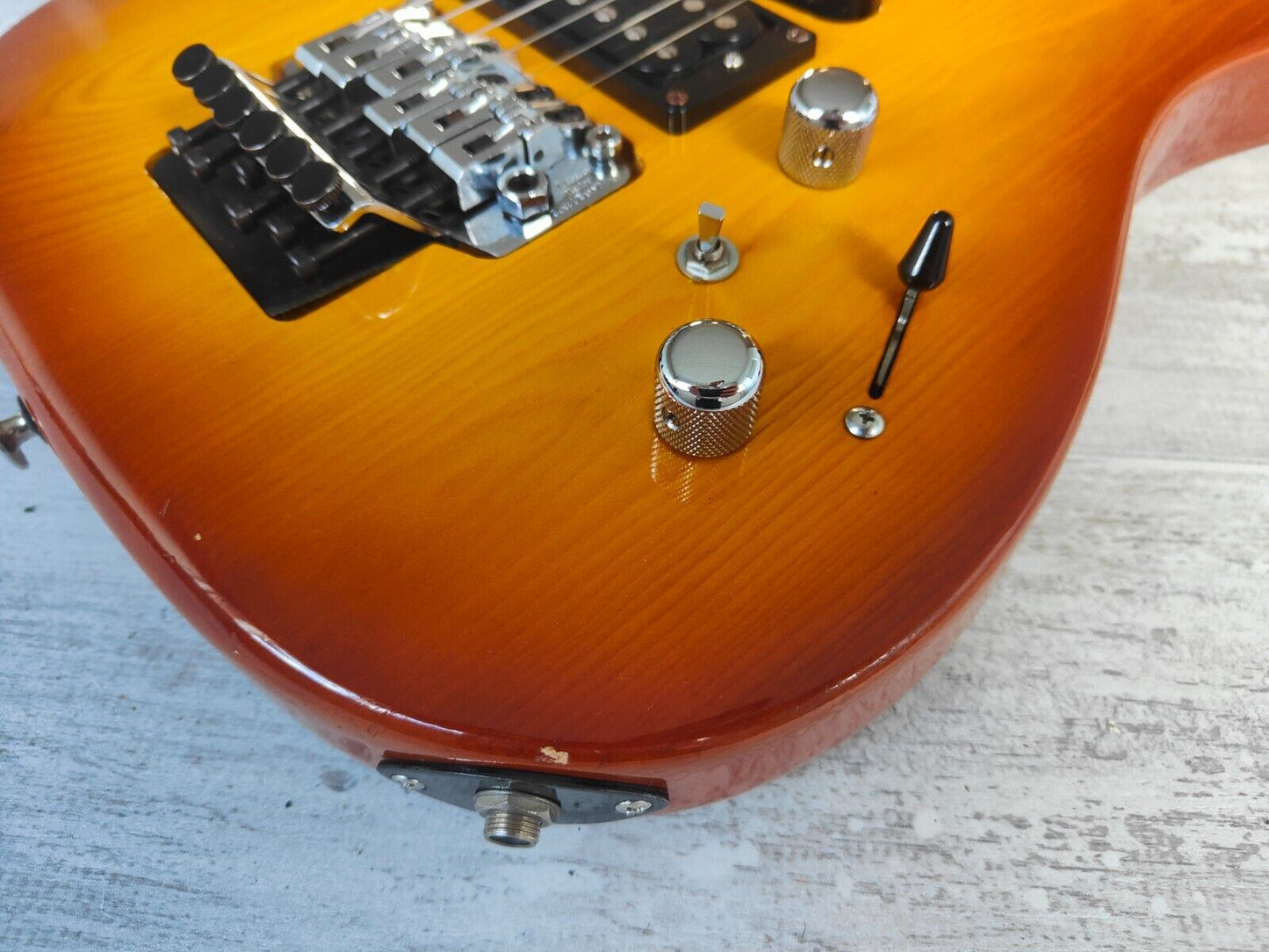 1992 Aria Pro II MA-75 Magna Series HSH Superstrat (Cherry Sunburst)