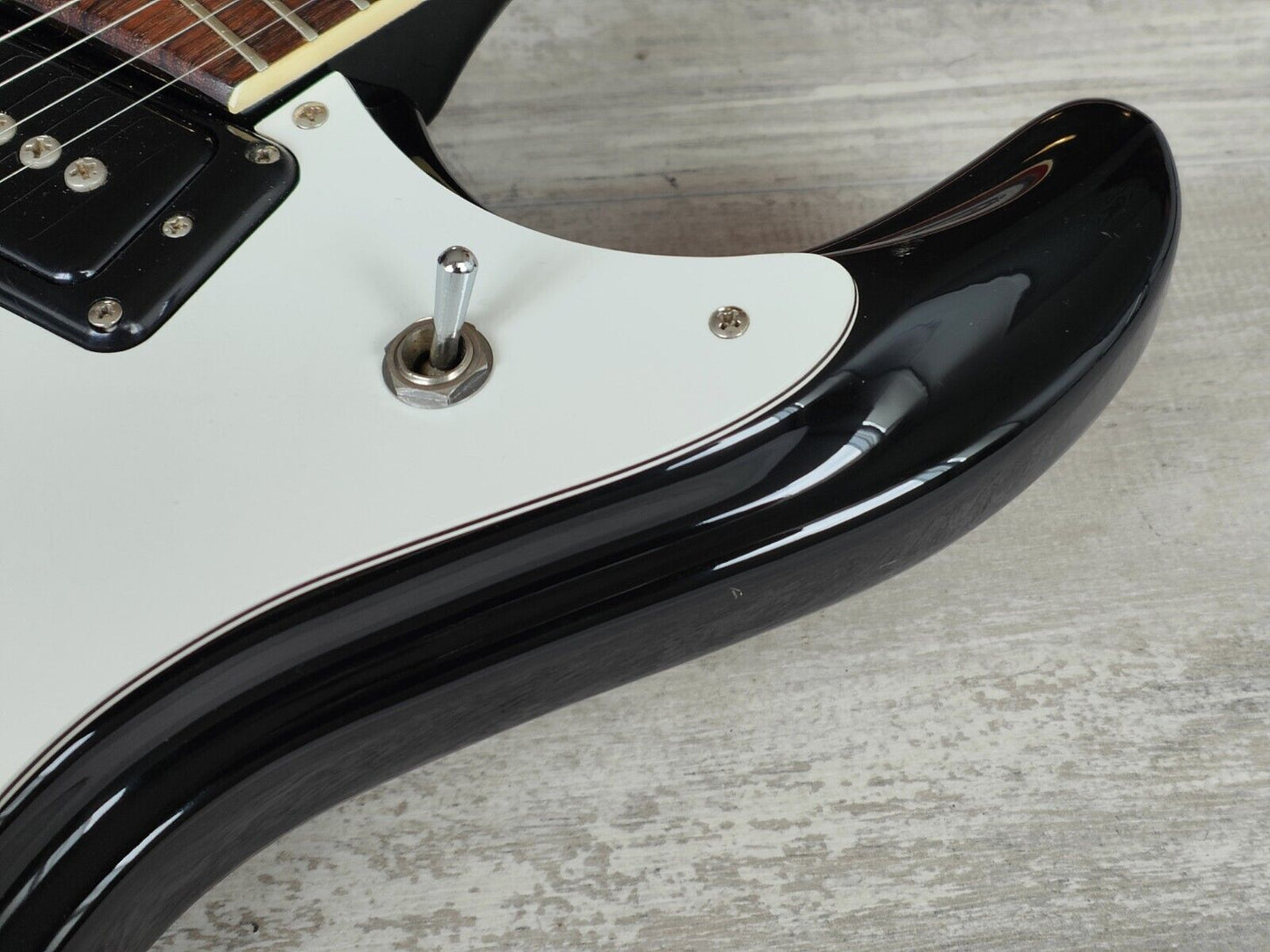2000's Mosrite "1963" Reissue Ventures Model w/Moseley Tremolo (Sunburst)