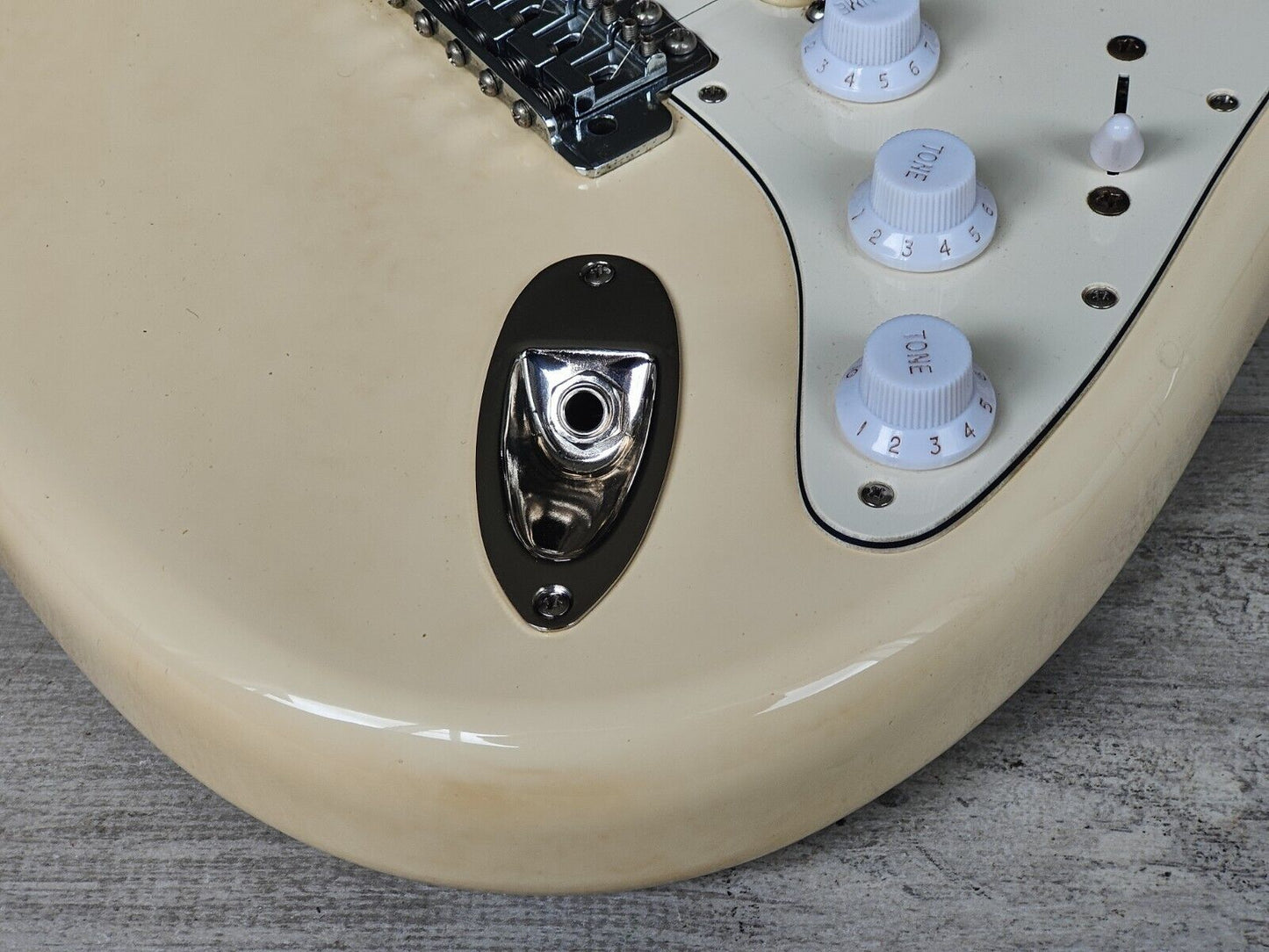 1986 Fender Japan ST72-65 '72 Reissue Blackmore Scalloped Stratocaster (White)