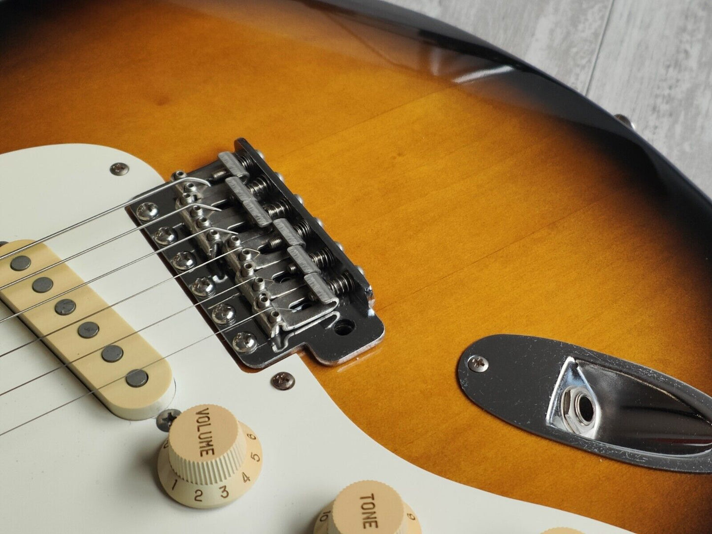1995 Fender Japan ST57-65L LH Left Handed '57 Reissue Stratocaster (Sunburst)