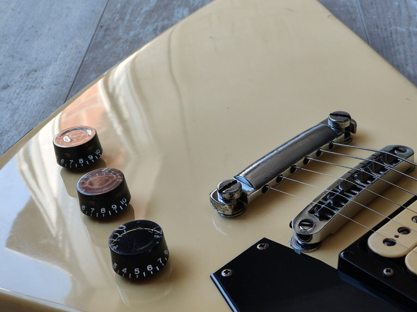 1978 Greco Japan EX800W Explorer (Aged White)