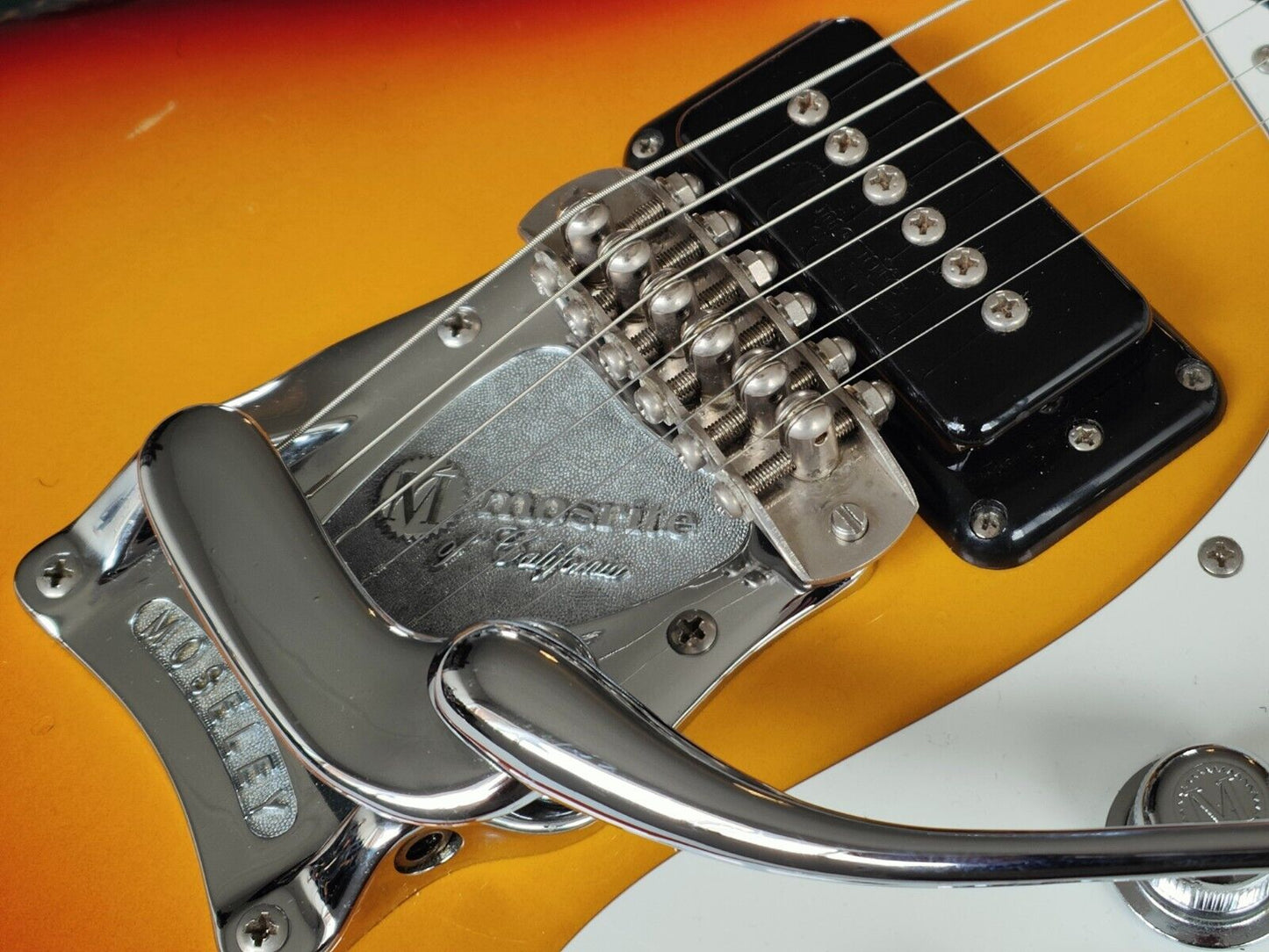 2000's Mosrite "1963" Reissue Ventures Model w/Moseley Tremolo (Sunburst)