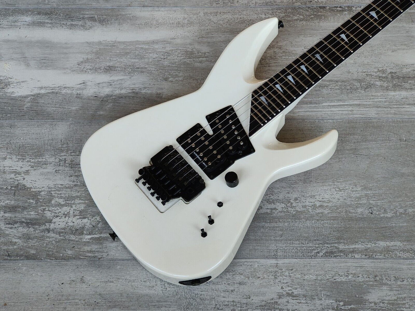 1989 Tokai Japan VC-75 Vivian Campbell Model Rand-Style Superstrat (White)