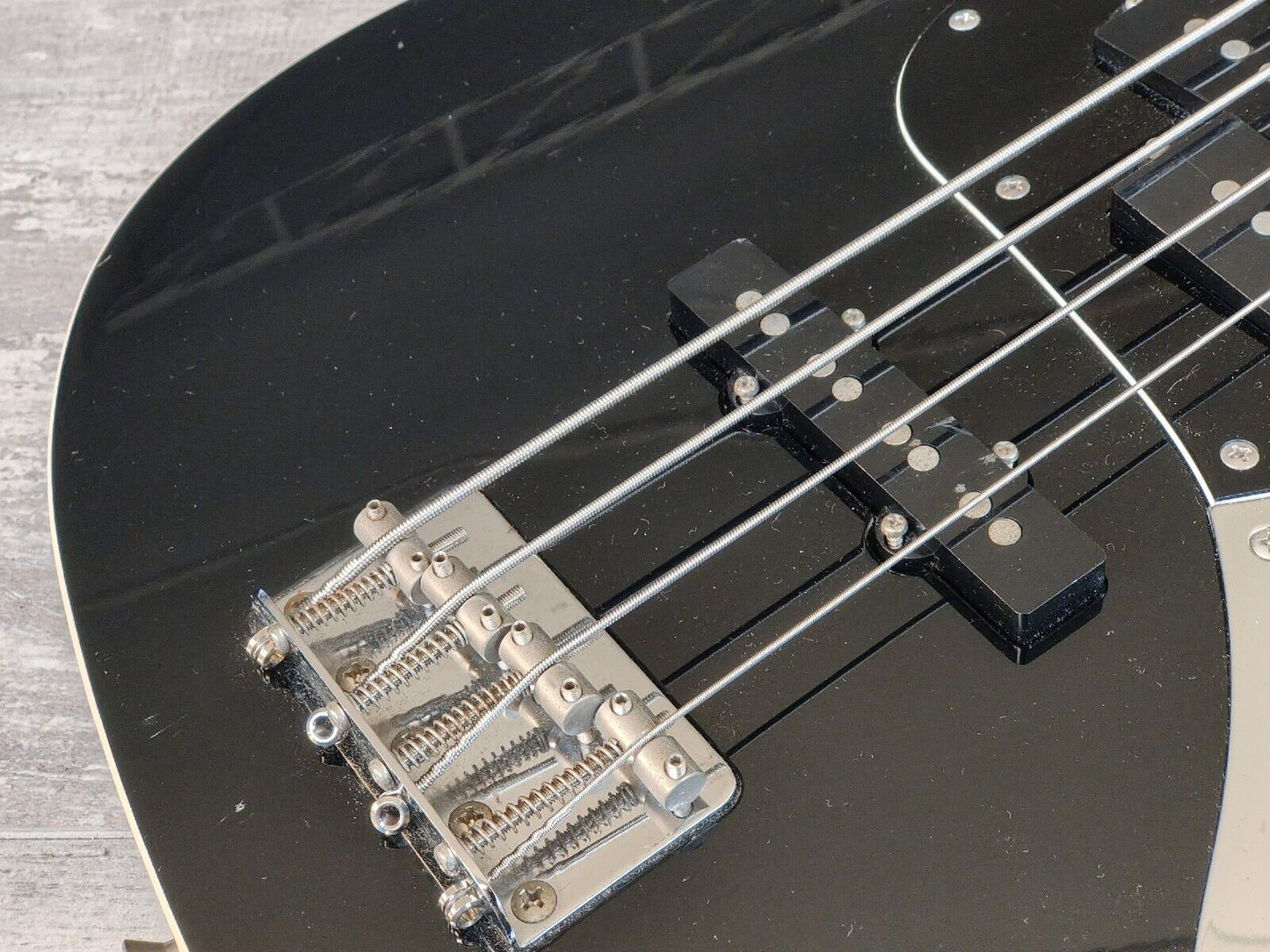 2004 Fender Japan AJB-65 Aerodyne Jazz Bass (Black)