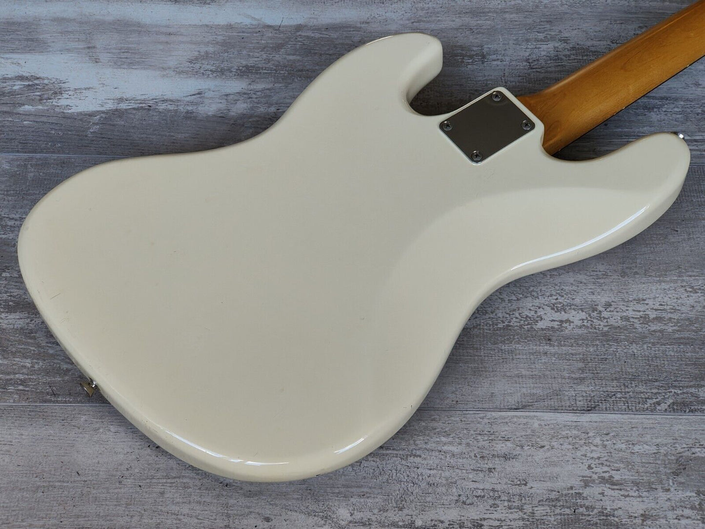 1995 Fender Japan JB62M '62 Reissue Medium Scale Jazz Bass (Vintage White)