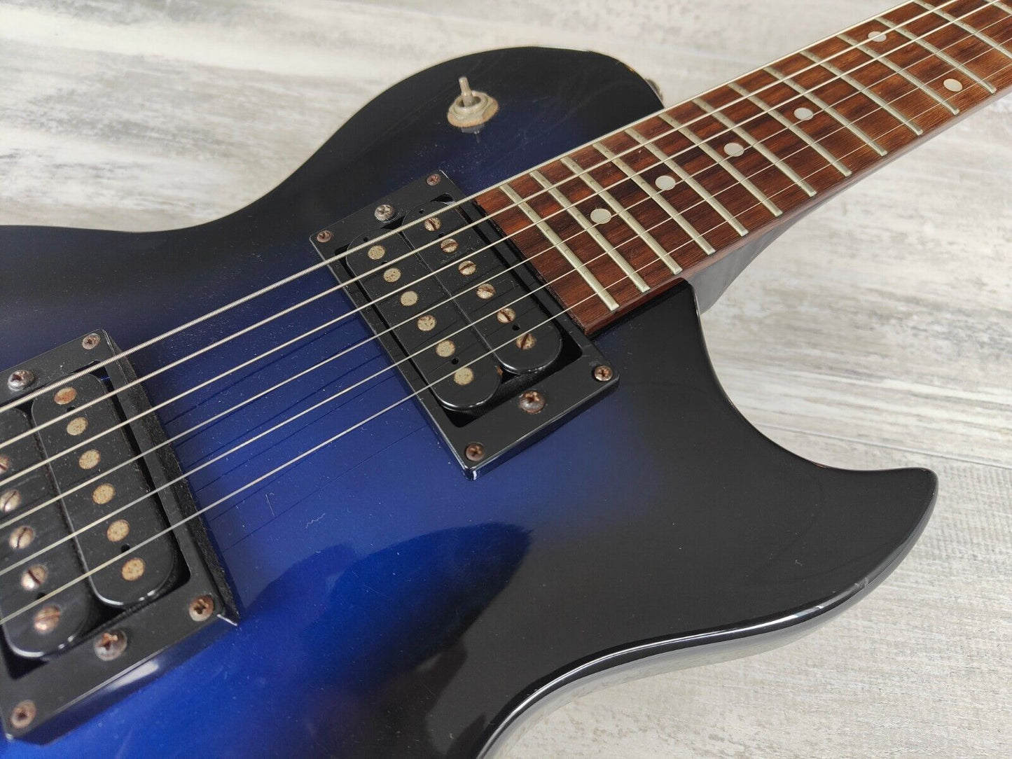 1998 Aria Pro II PE-40 Les Paul (Black Blue Burst)