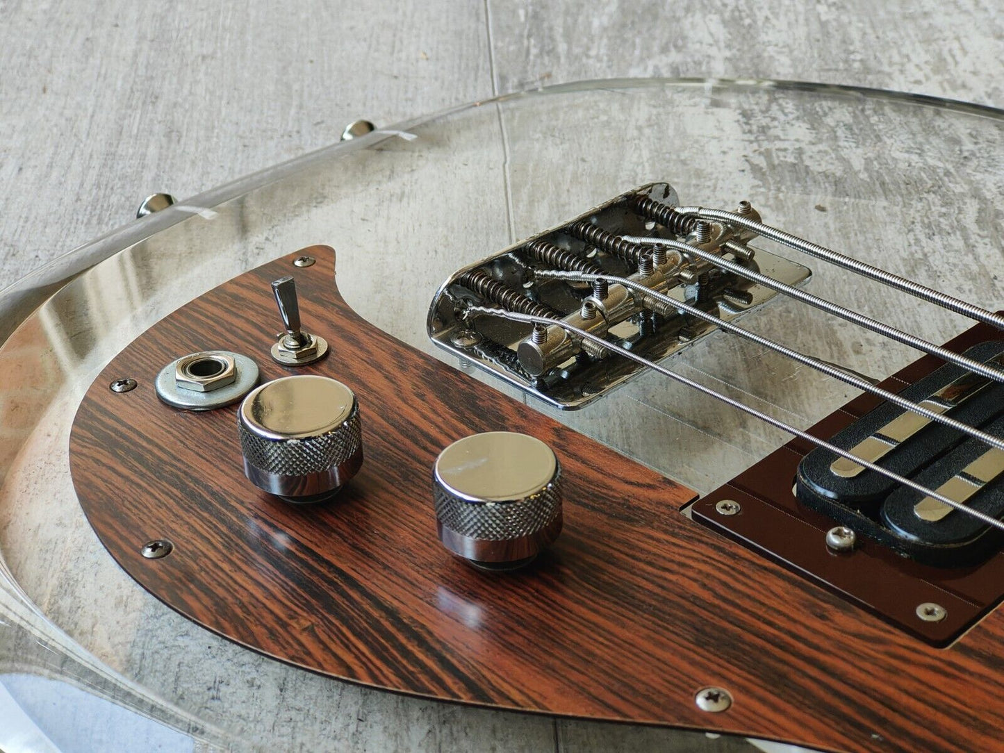 1990 Greco APB-1000 (Dan Armstrong/Ampeg) Lucite Double Cutaway Bass (Clear)