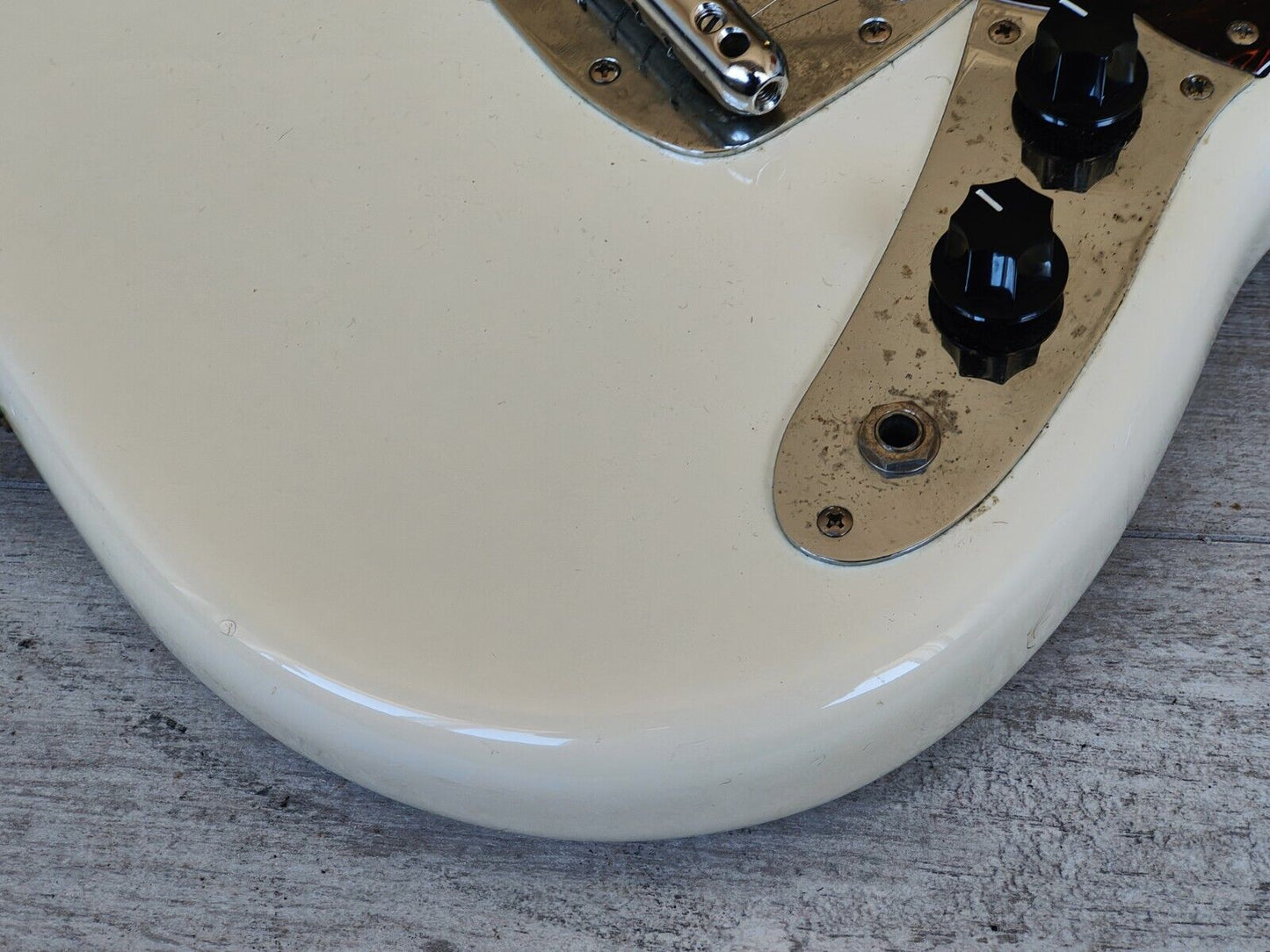 1982 Fernandes Japan RMT-50 Mustang (Vintage White)