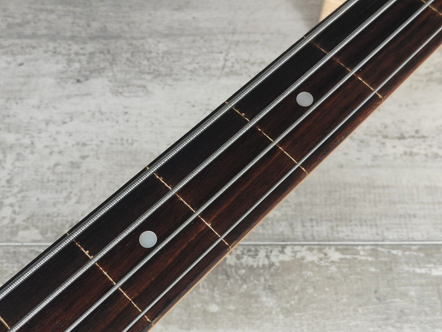 1983 Tokai TJB-70F Fretless Jazz Bass (Aged Olympic White)